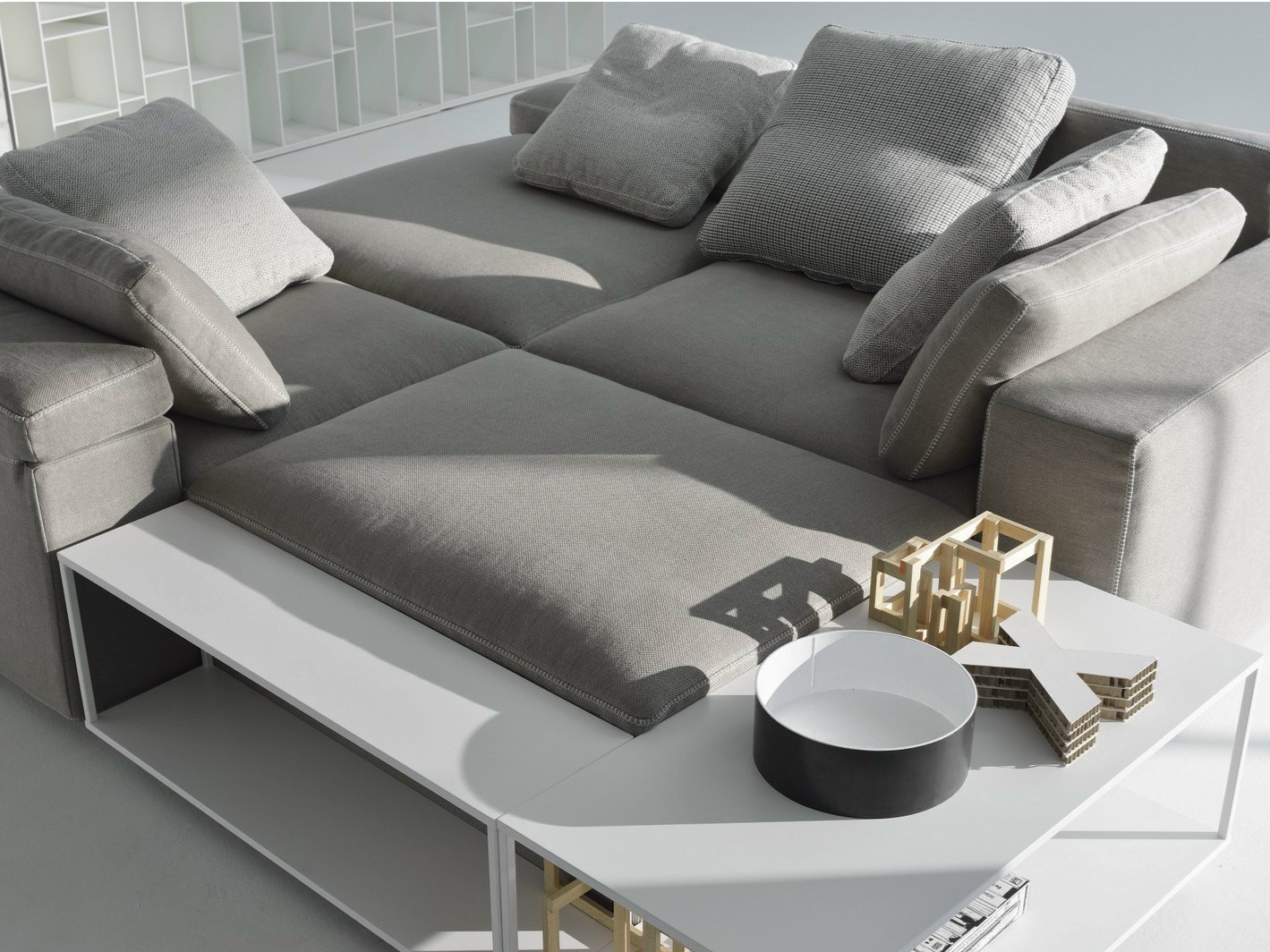 华体会体育官方在线官网 - 桌几|茶几/边几|办公家具|华体会体育官方在线官网家具|GRAFO LOW TABLE 茶几/咖啡桌