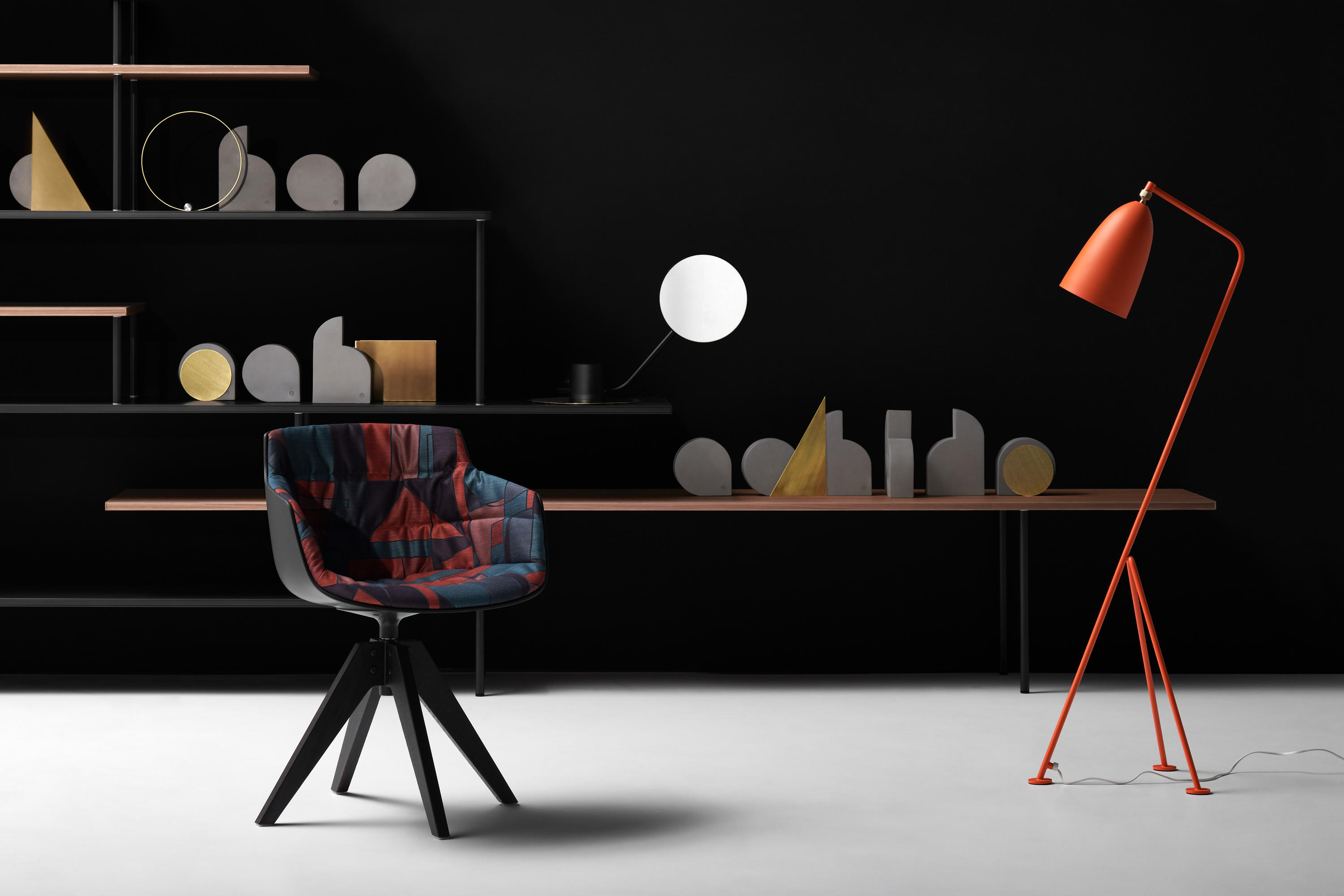 华体会体育官方在线官网 - 储物|装饰架|办公家具|华体会体育官方在线官网家具|SUPER POSITION 铝制书柜