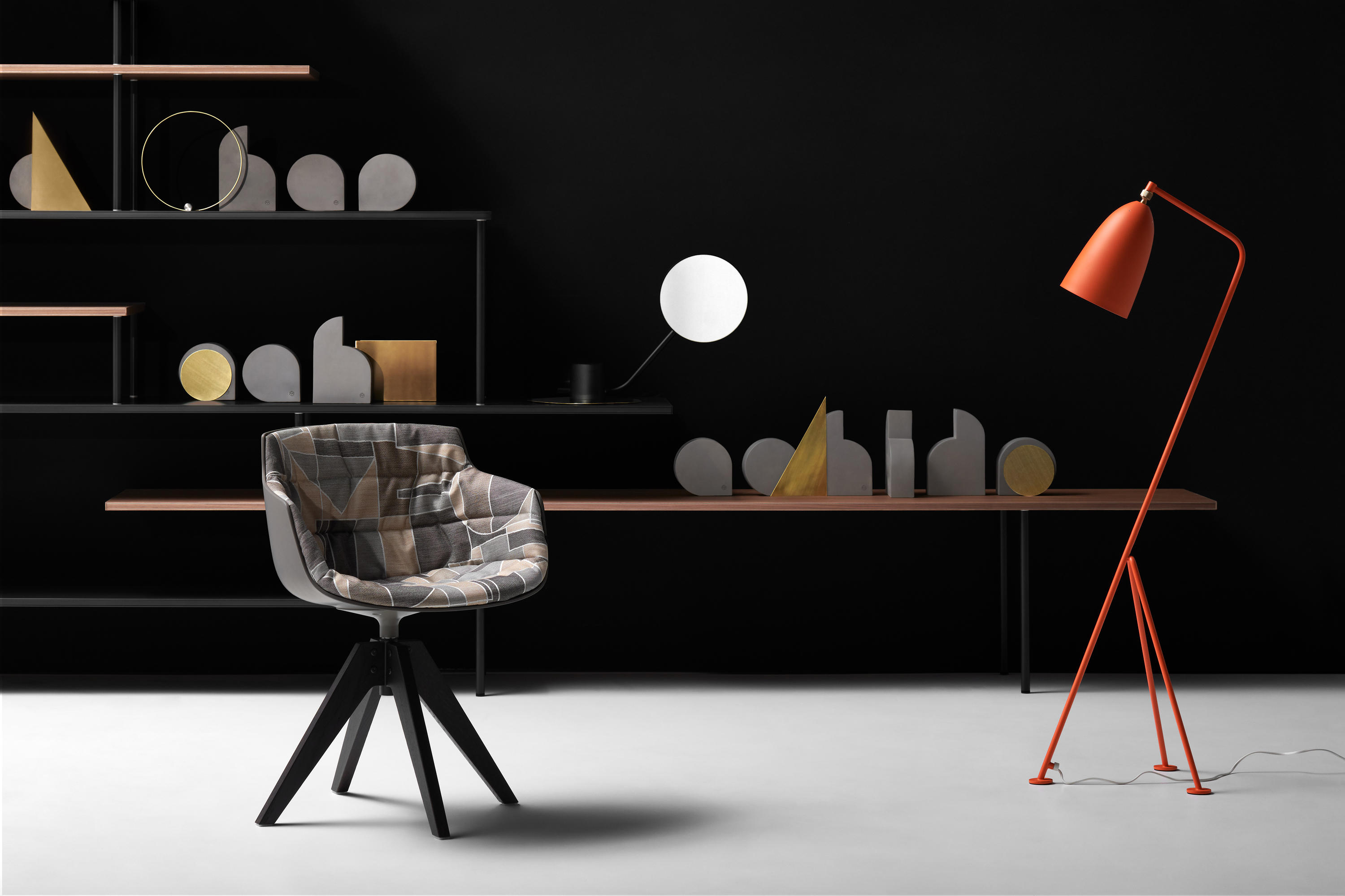 华体会体育官方在线官网 - 储物|装饰架|办公家具|华体会体育官方在线官网家具|SUPER POSITION 铝制书柜