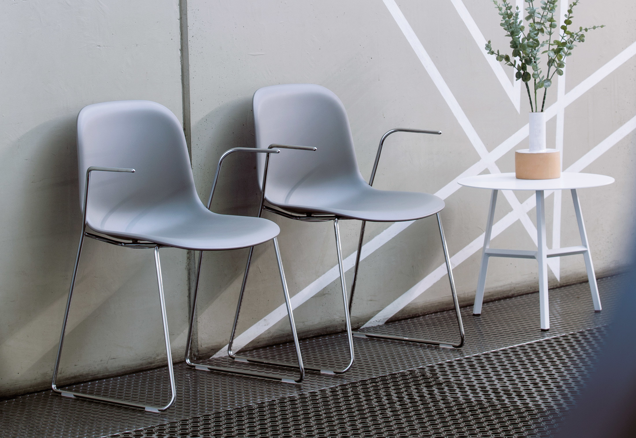 办公椅|现代真皮会议椅|办公家具|华体会体育官方在线官网家具|Máni  洽谈椅