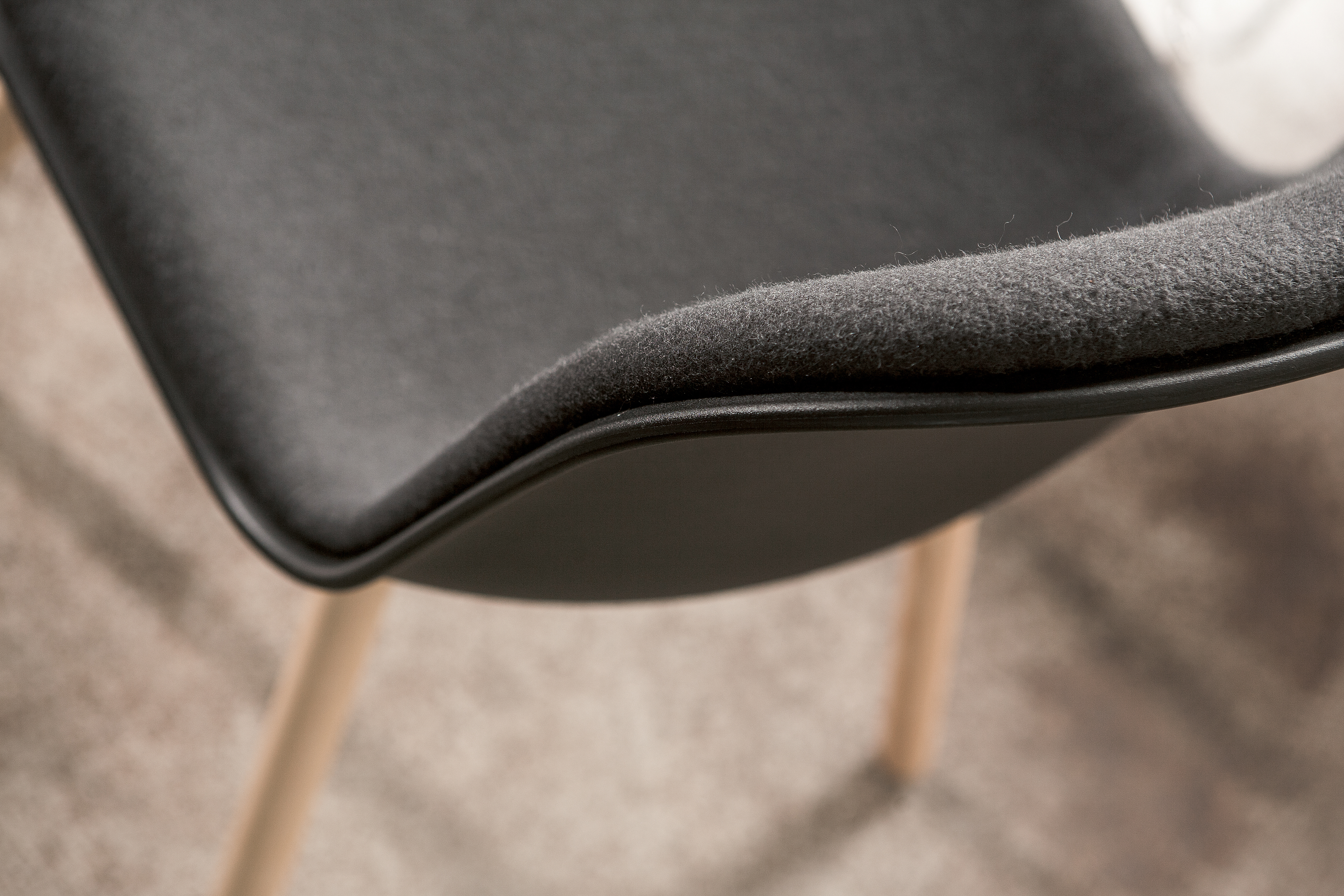 办公椅|现代真皮会议椅|办公家具|华体会体育官方在线官网家具|Máni  洽谈椅