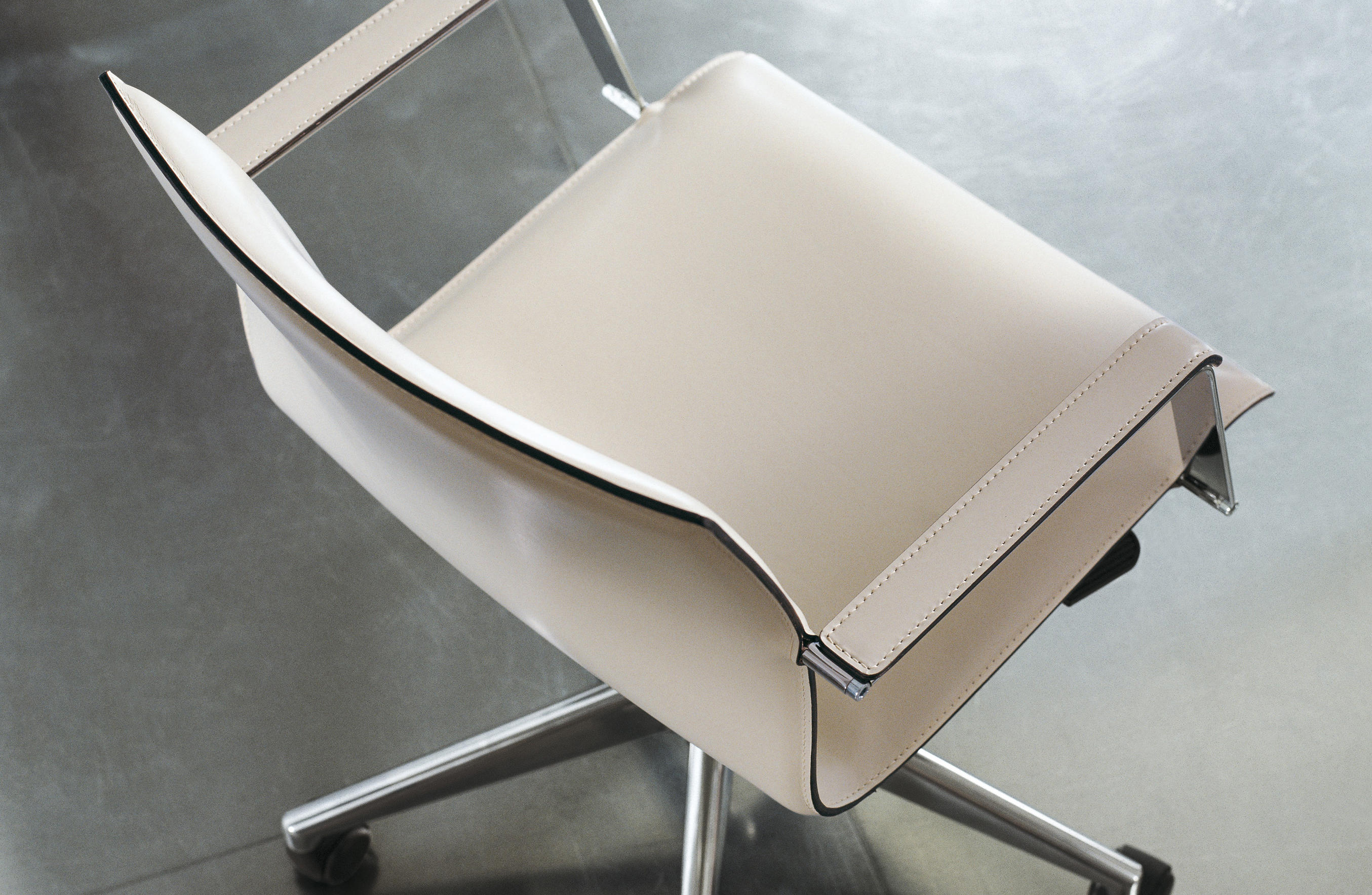 办公椅|现代真皮会议椅|办公家具|华体会体育官方在线官网家具|KX executive 办公椅洽谈椅