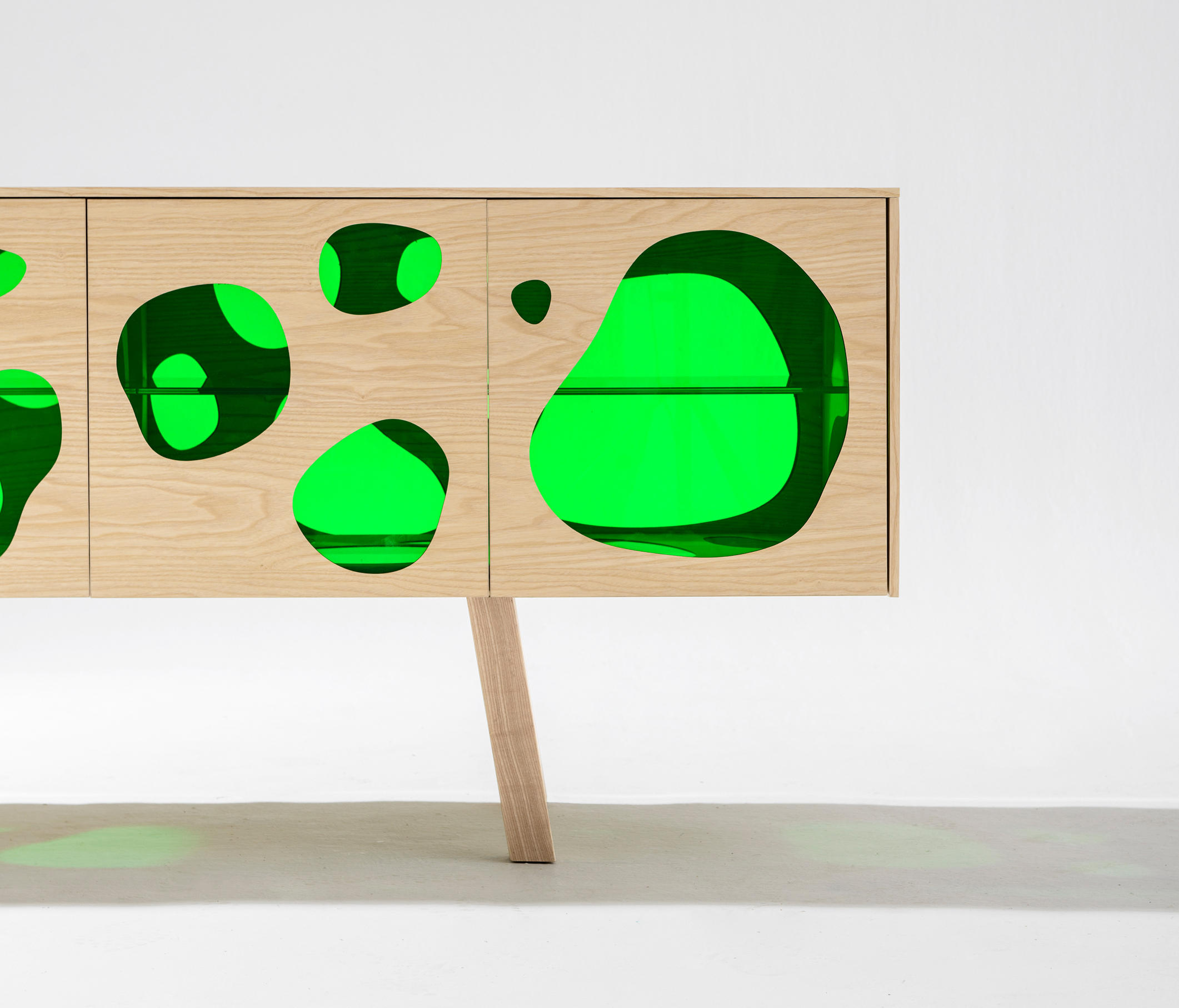 华体会体育官方在线官网 - 储物|装饰架|办公家具|华体会体育官方在线官网家具|AQUARIO 餐边柜/装饰柜