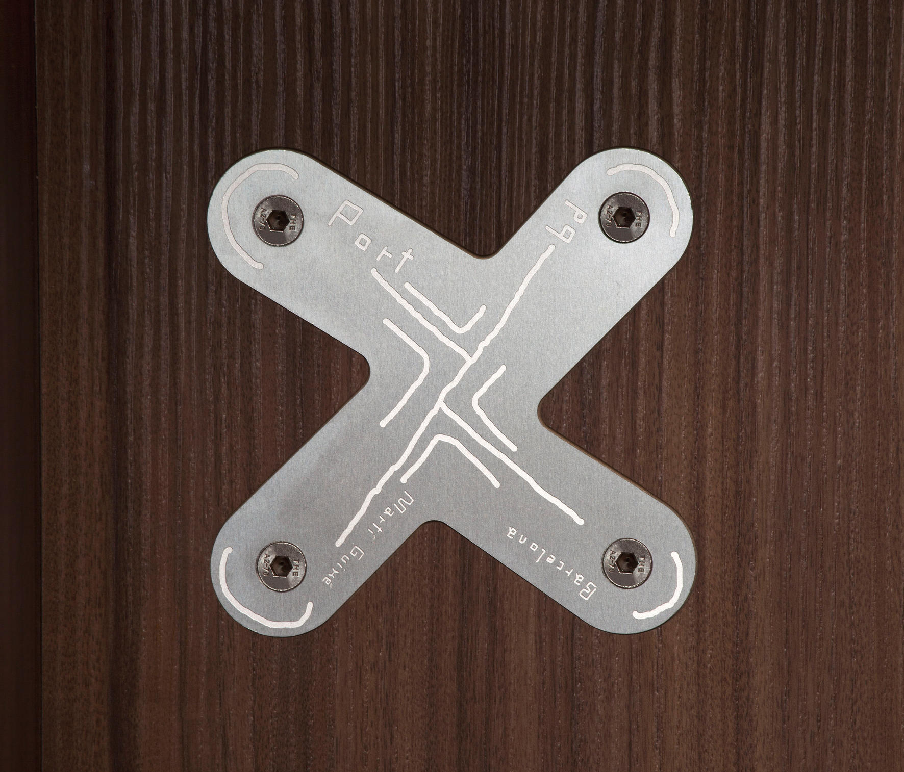 华体会体育官方在线官网 - 储物|装饰架|办公家具|华体会体育官方在线官网家具|Free Port Cabinet 装饰柜/边柜