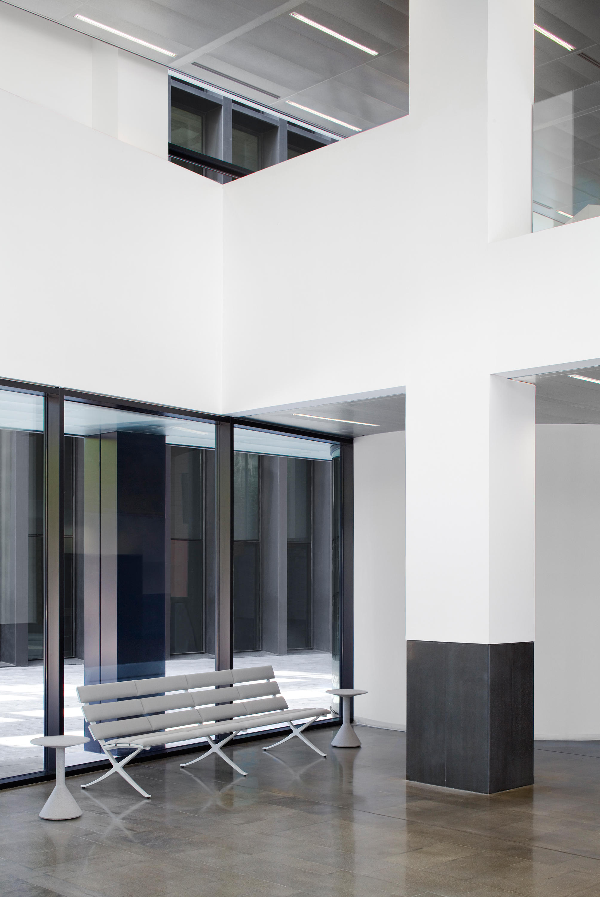 华体会体育官方在线官网 - 桌几|茶几/边几|办公家具|华体会体育官方在线官网家具|Side table 茶几/边几