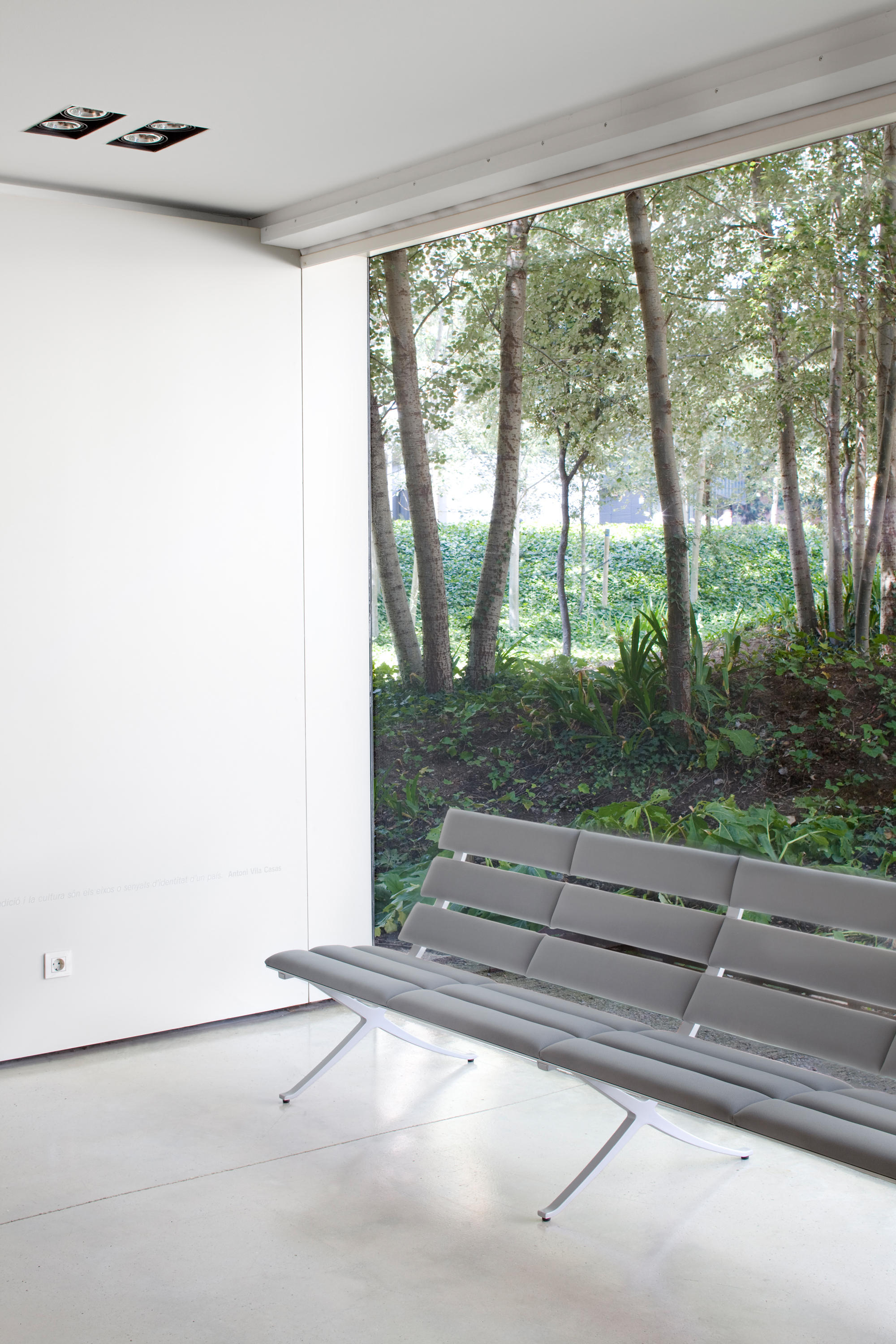 华体会体育官方在线官网 - 坐具|户外椅|办公家具|华体会体育官方在线官网家具|BENCH  等候椅/排椅