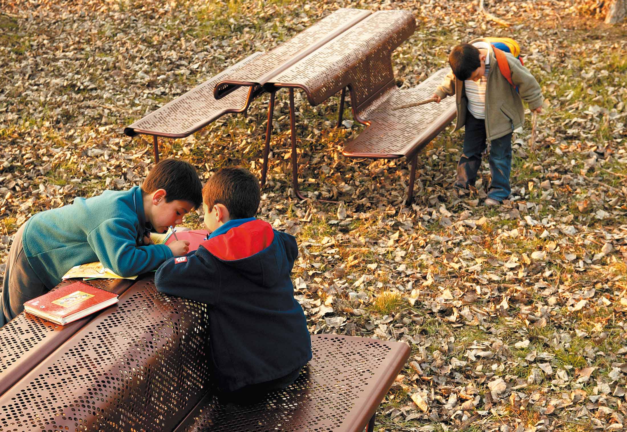 华体会体育官方在线官网 - 坐具|户外椅|办公家具|华体会体育官方在线官网家具|EL POETA  户外等候椅