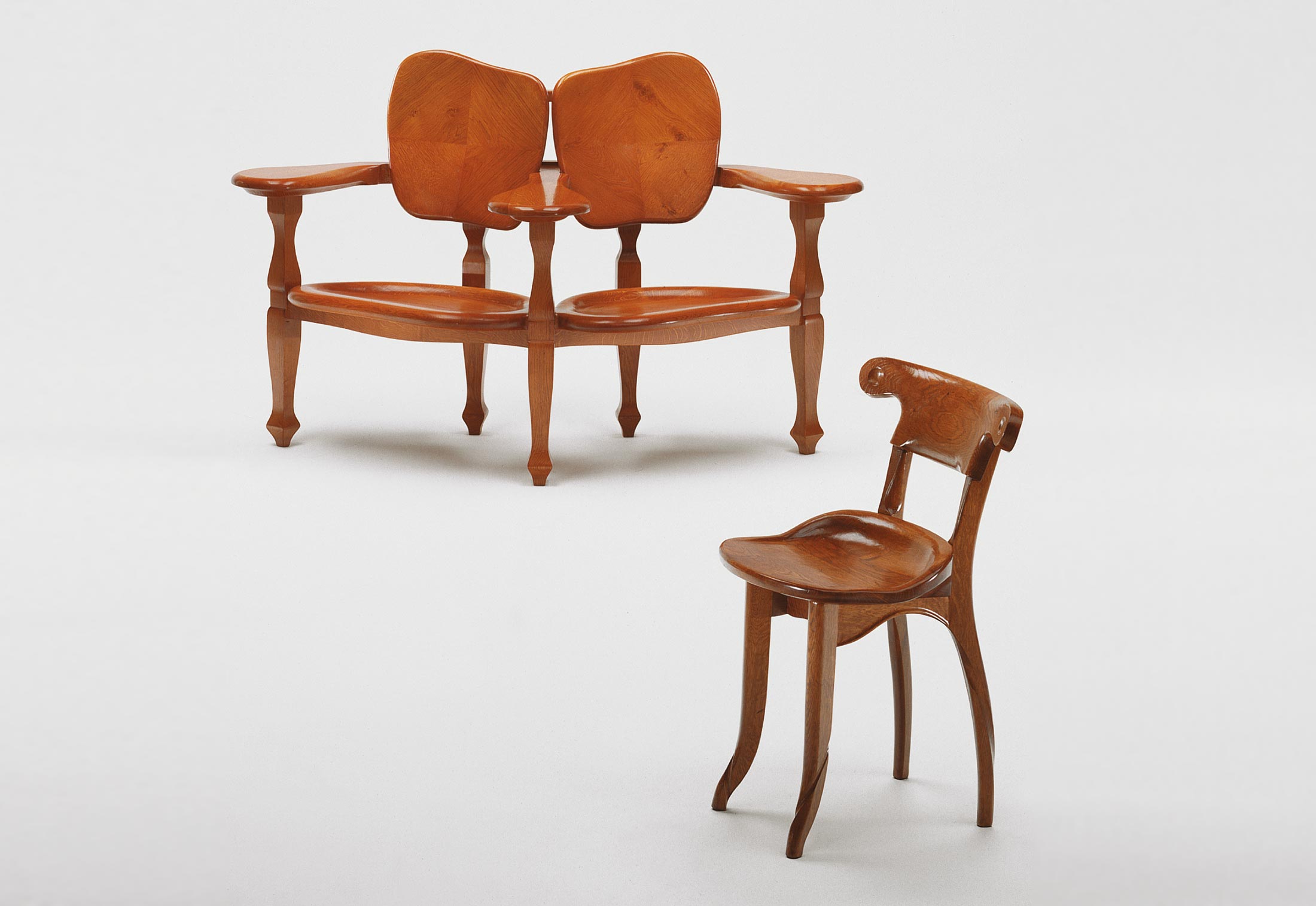 华体会体育官方在线官网 - 坐具|休闲椅|办公家具|华体会体育官方在线官网家具|Calvet bench 实木椅子/实木沙发