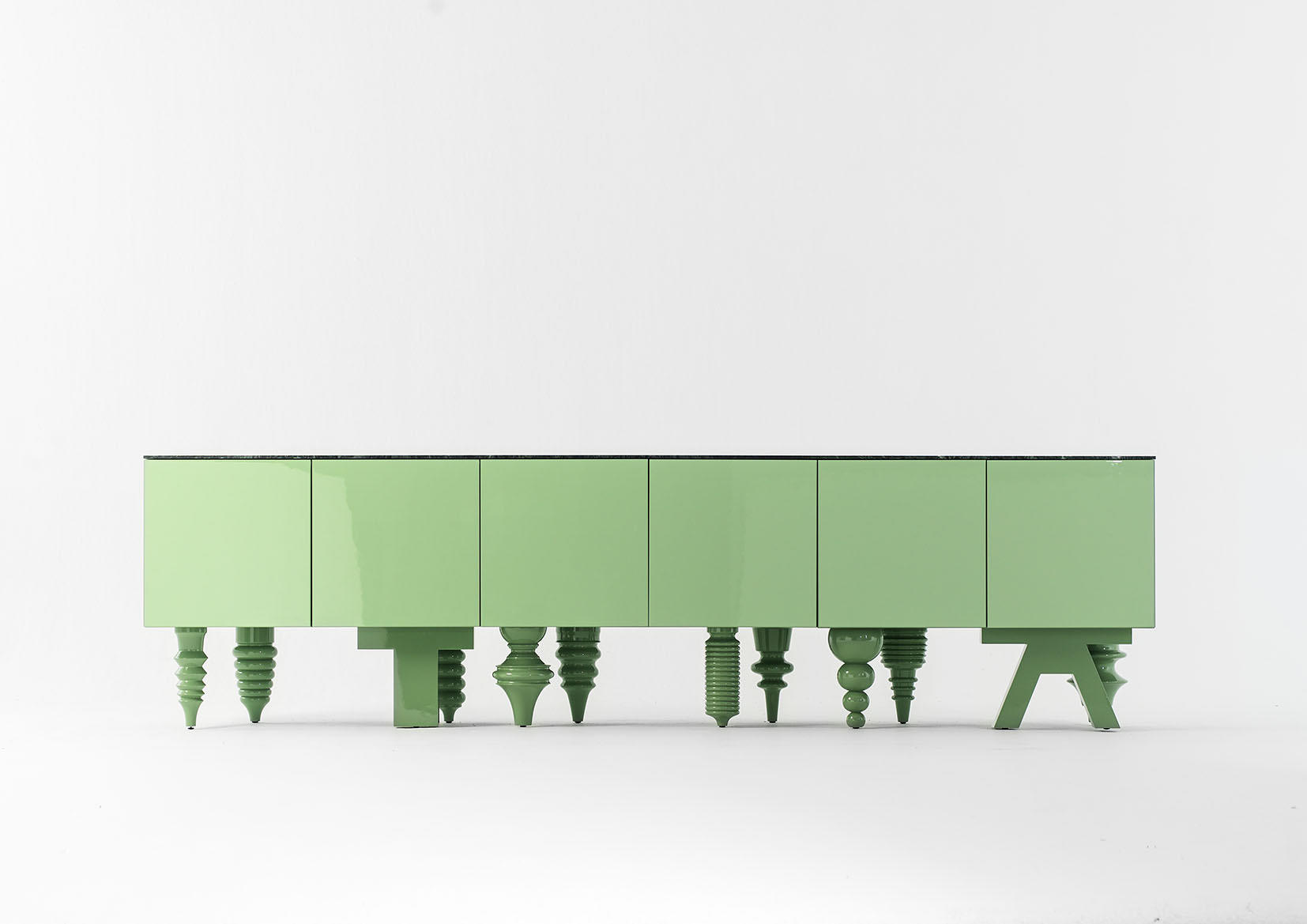 华体会体育官方在线官网 - 储物|装饰架|办公家具|华体会体育官方在线官网家具|MULTILEG 餐边柜/装饰柜