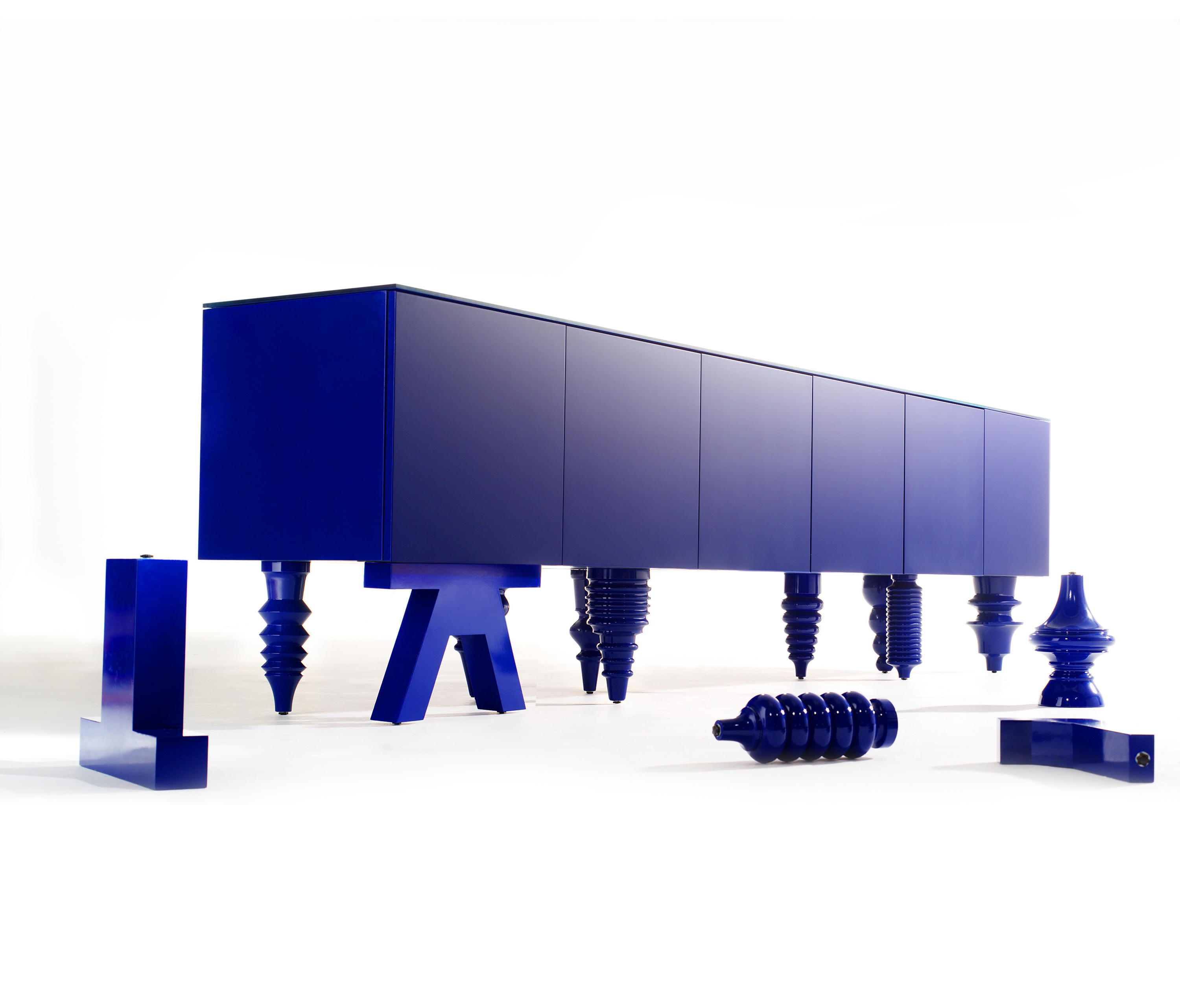 华体会体育官方在线官网 - 储物|装饰架|办公家具|华体会体育官方在线官网家具|MULTILEG 餐边柜/装饰柜