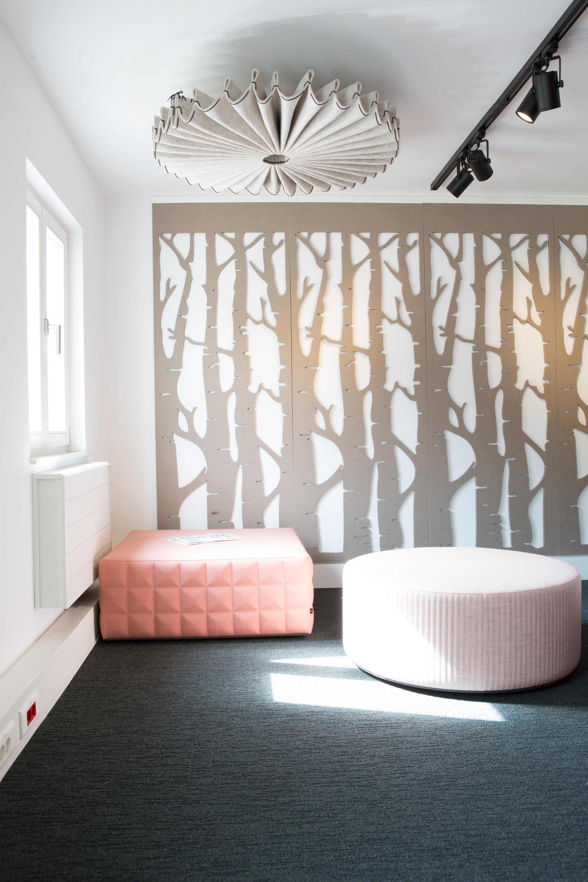 华体会体育官方在线官网 - 附件|装饰画/墙饰|办公家具|华体会体育官方在线官网家具|挂毡房隔板