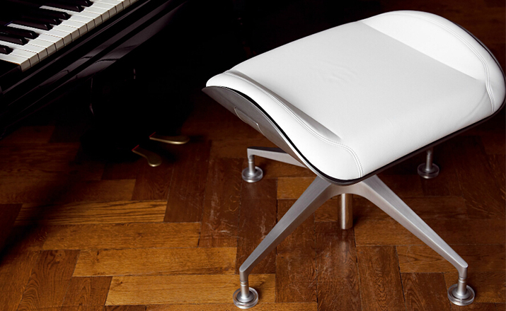 华体会体育官方在线官网 - 坐具|吧椅/凳子|办公家具|华体会体育官方在线官网家具|Interstuhl Silver 脚踏