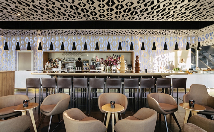 华体会体育官方在线官网 - 坐具|休闲椅|办公家具|华体会体育官方在线官网家具|勺型高背椅