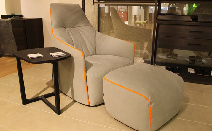 华体会体育官方在线官网 - 坐具|吧椅/凳子|办公家具|华体会体育官方在线官网家具|圣莫尼卡脚踏