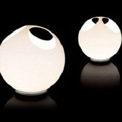 [华体会体育官方在线官网 - 灯饰|台灯|办公家具|华体会体育官方在线官网家具|Kundalini Noglobe 现代玻璃台灯小号]