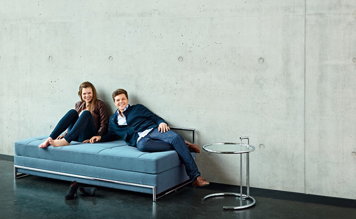 华体会体育官方在线官网 - 桌几|咖啡桌|办公家具|华体会体育官方在线官网家具|黑色可调式桌