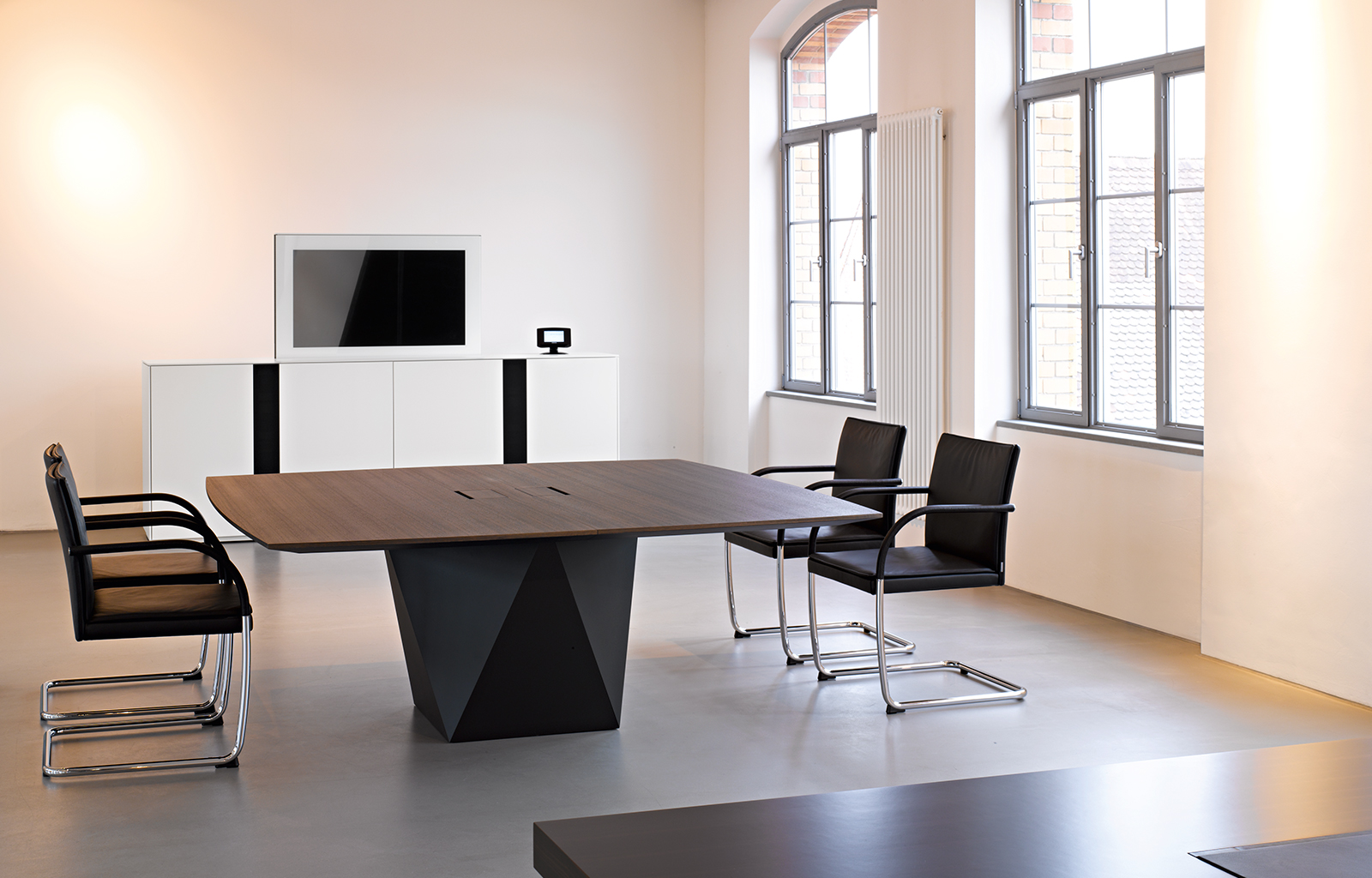 会议台|实木会议台|办公家具|华体会体育官方在线官网家具|SCALE-MEDIA 会议台