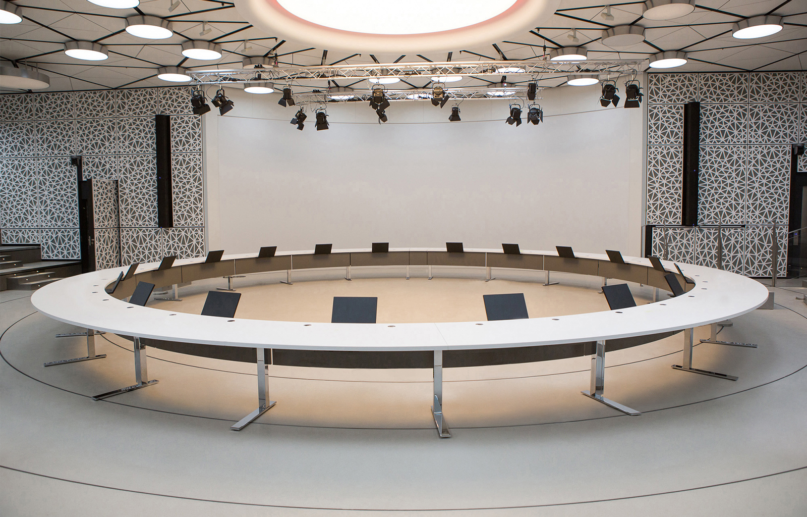 会议台|实木会议台|办公家具|华体会体育官方在线官网家具|FRAME LITE会议台