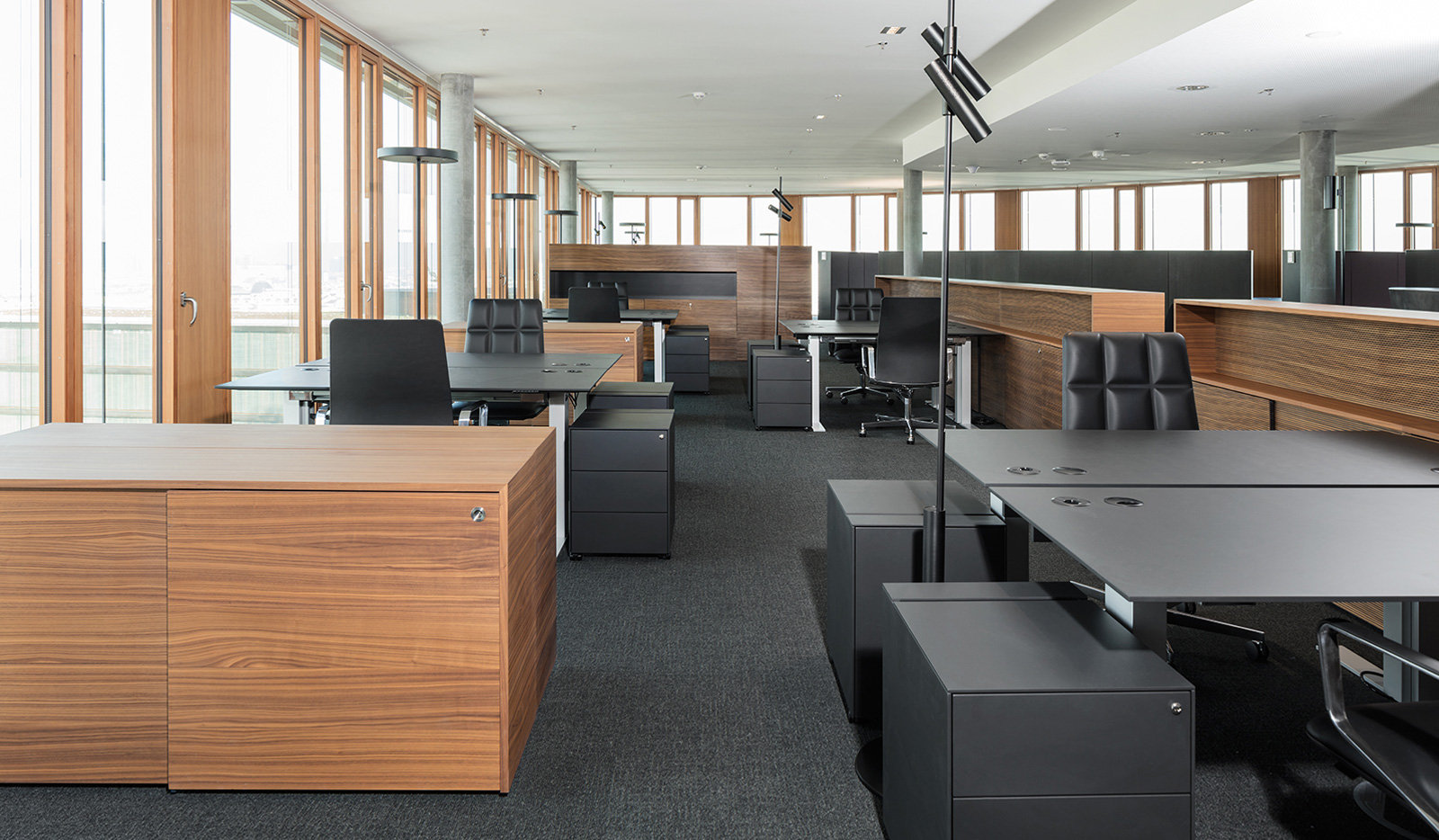 办公椅|现代真皮中班椅|办公家具|华体会体育官方在线官网家具|LEADCHAIR EXECUTIVE中班椅