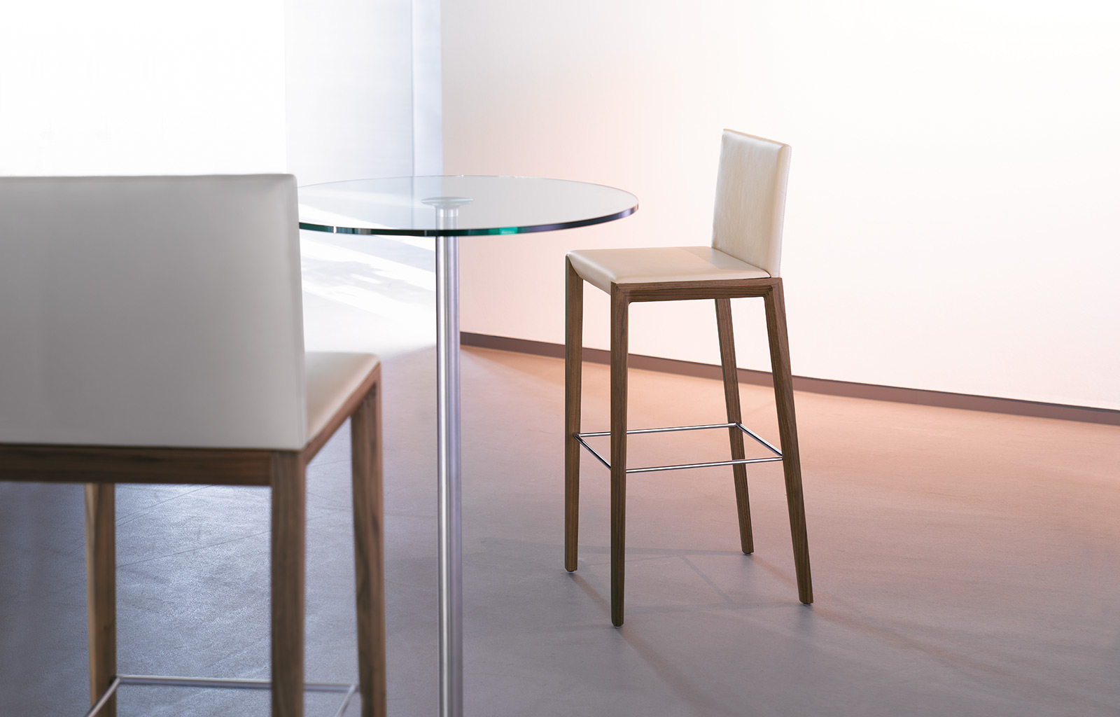 华体会体育官方在线官网 - 坐具|吧椅/凳子|办公家具|华体会体育官方在线官网家具|Andoo.吧椅