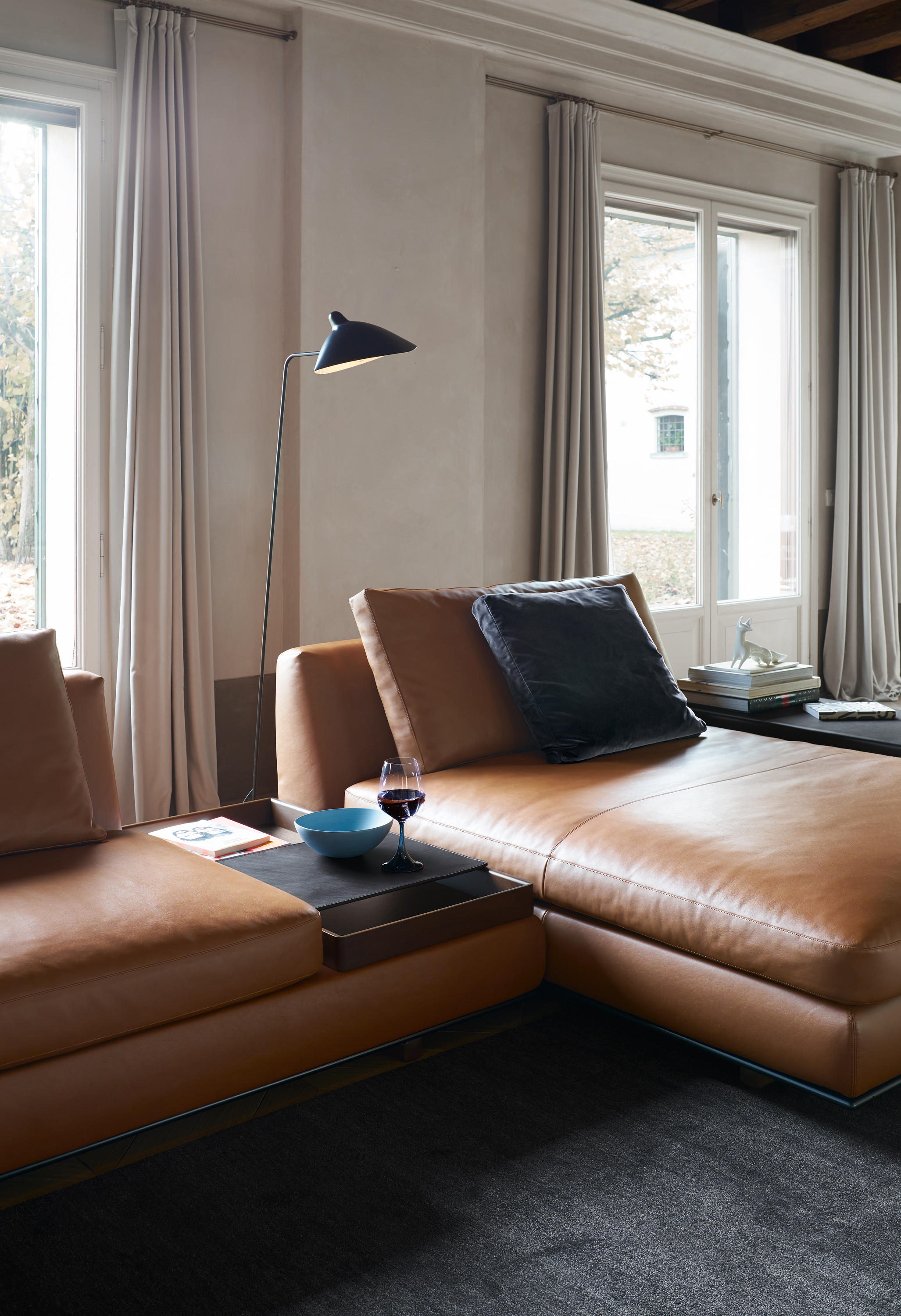 华体会体育官方在线官网 - 坐具|沙发|办公家具|华体会体育官方在线官网家具|TAMA LIVING沙发