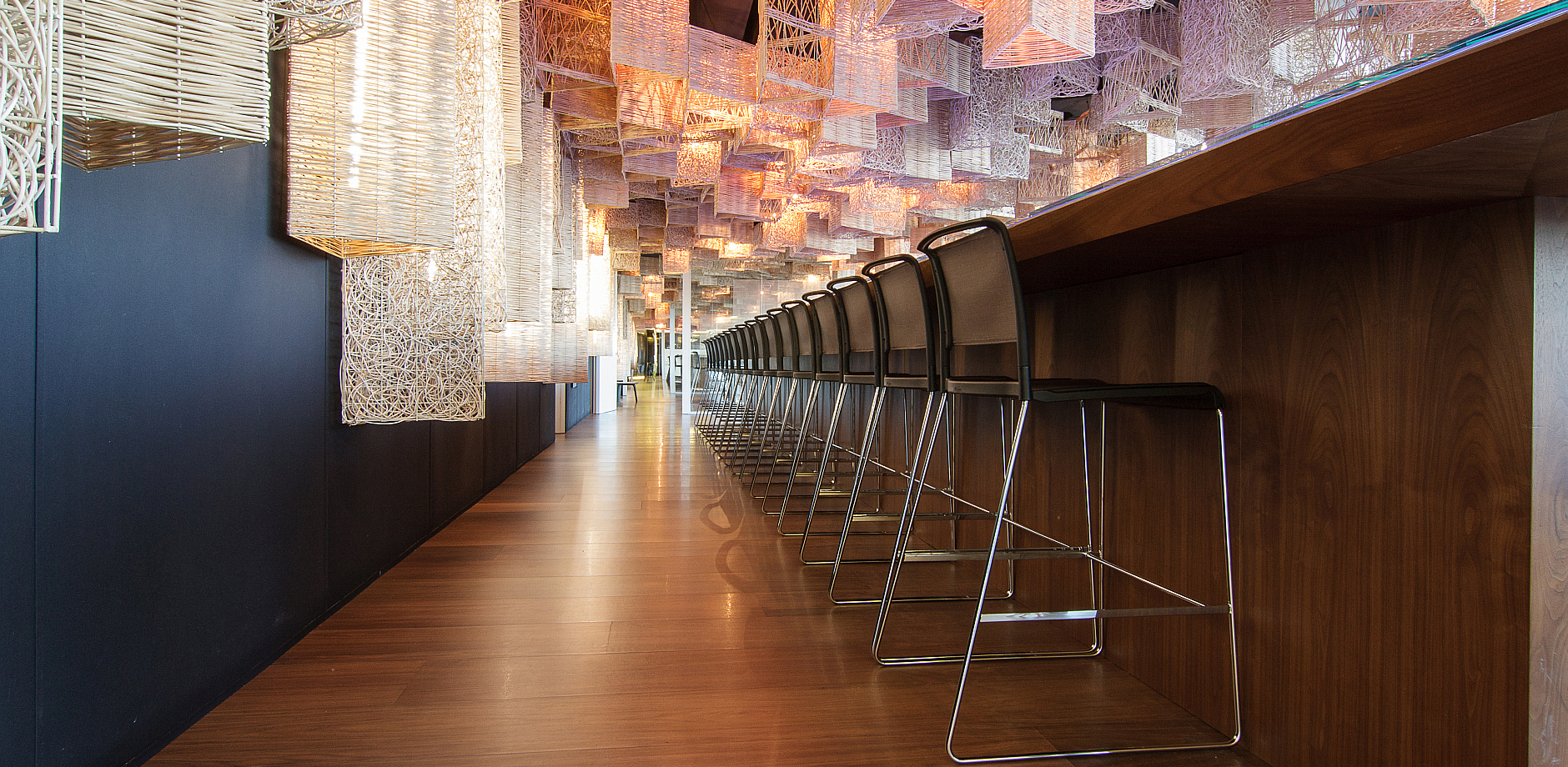 华体会体育官方在线官网 - 坐具|吧椅/凳子|办公家具|华体会体育官方在线官网家具|艾琳230/5 吧椅