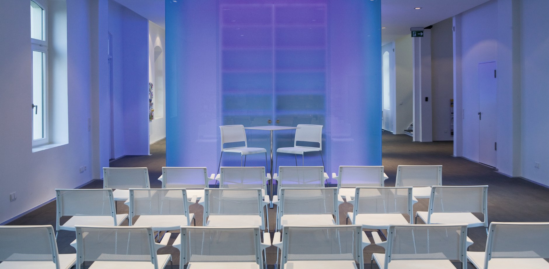 华体会体育官方在线官网 - 坐具|吧椅/凳子|办公家具|华体会体育官方在线官网家具|艾琳230/5 吧椅