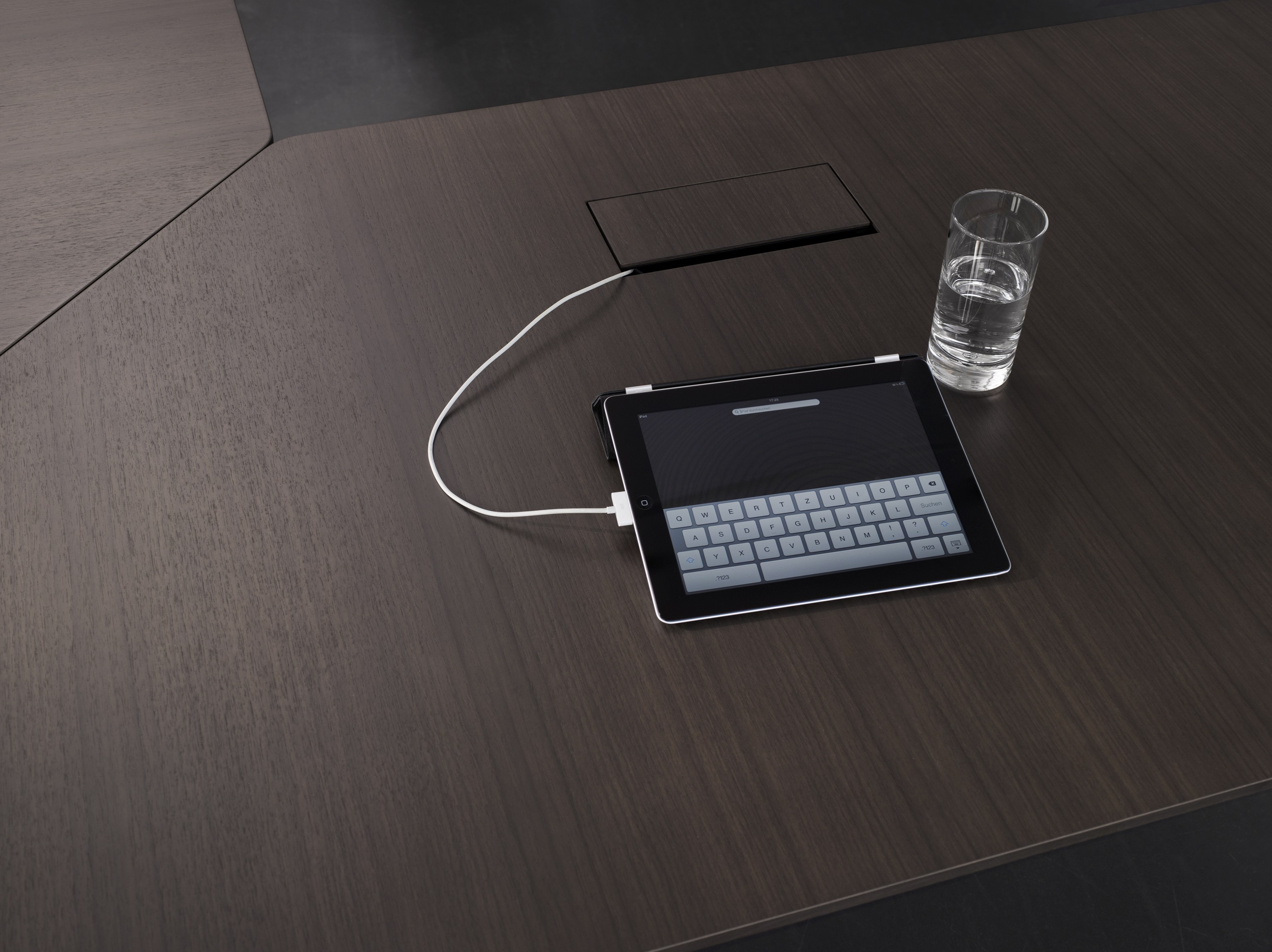 会议台|实木会议台|办公家具|华体会体育官方在线官网家具|Talk系列会议桌