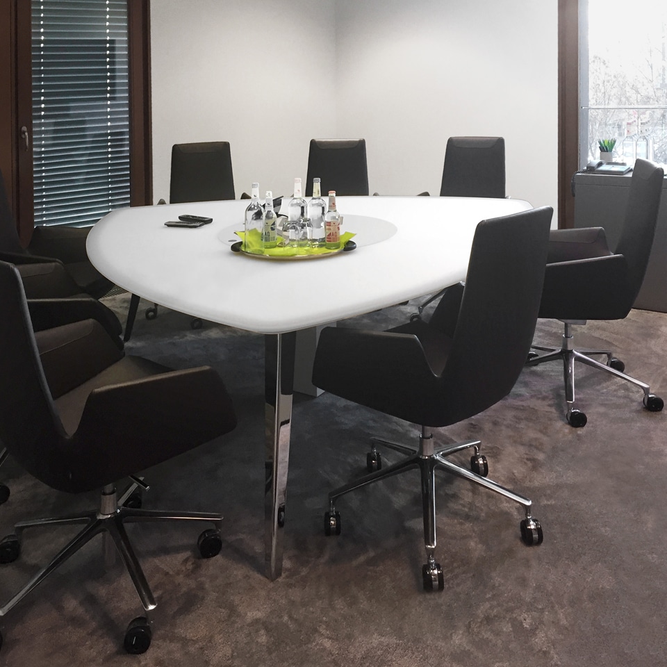 HUB视频系统|HUB视频应用|办公家具|华体会体育官方在线官网家具|C12系列会议台系列