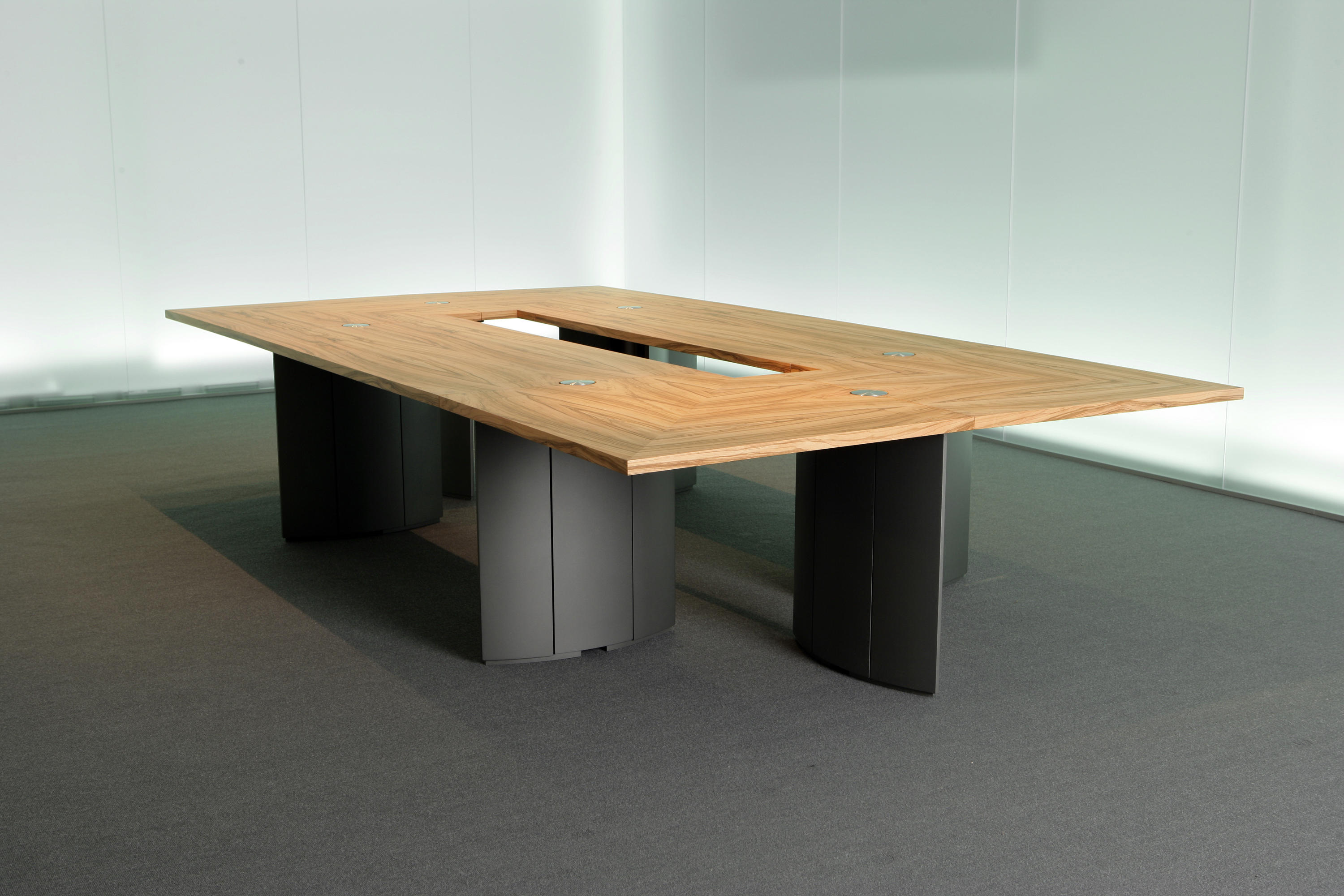 HUB视频系统|HUB视频应用|办公家具|华体会体育官方在线官网家具|C5会议台系列