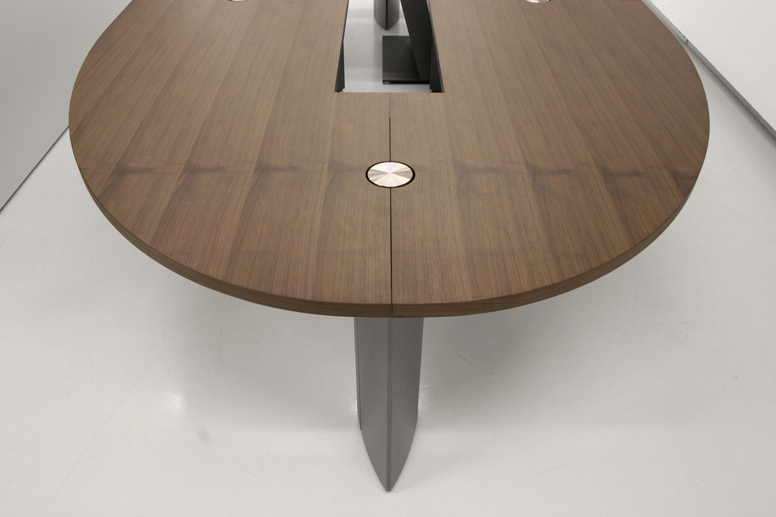 HUB视频系统|HUB视频应用|办公家具|华体会体育官方在线官网家具|C5会议台系列