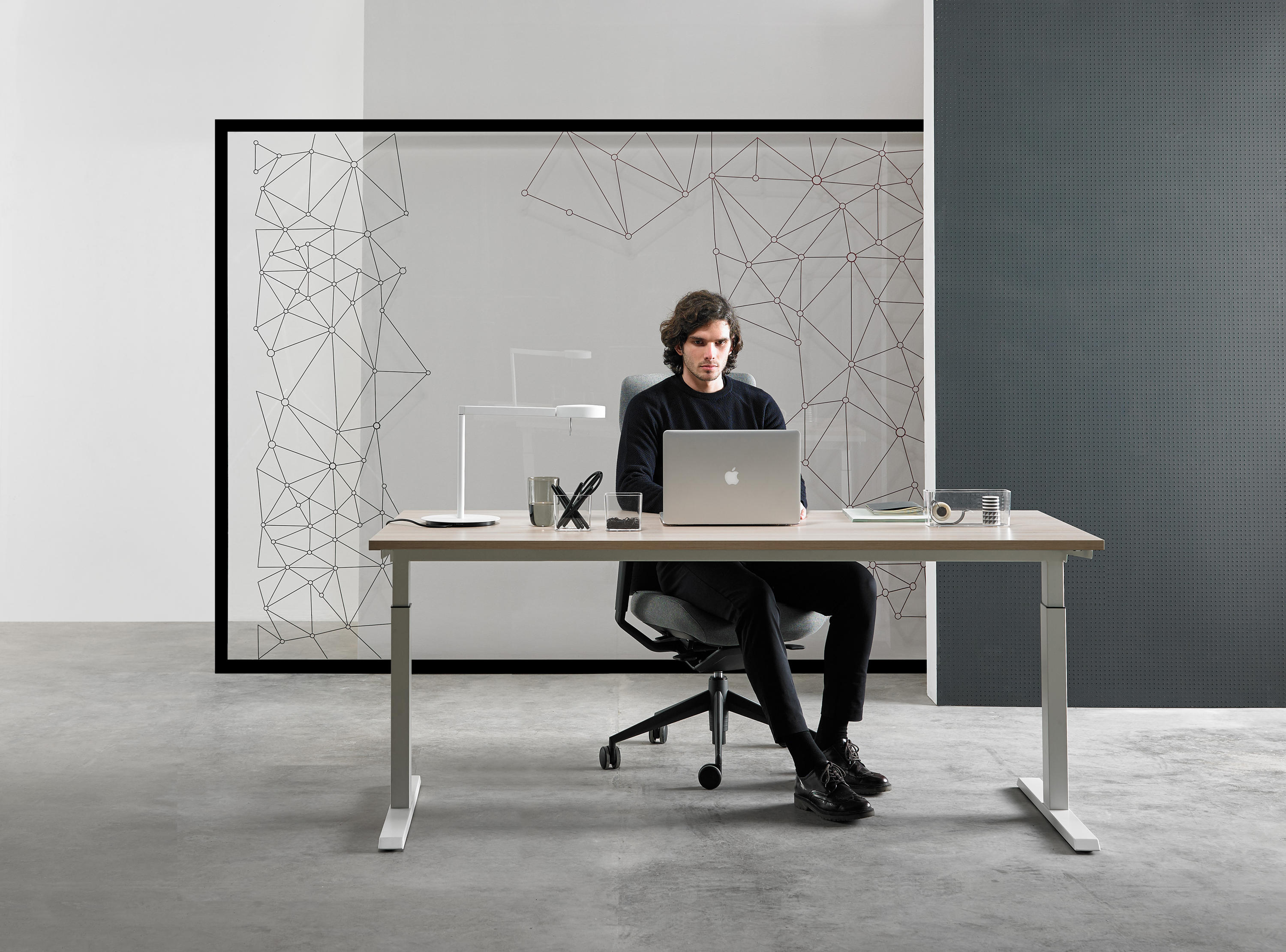 办公台|升降台|办公家具|华体会体育官方在线官网家具|流动性行政班台系列