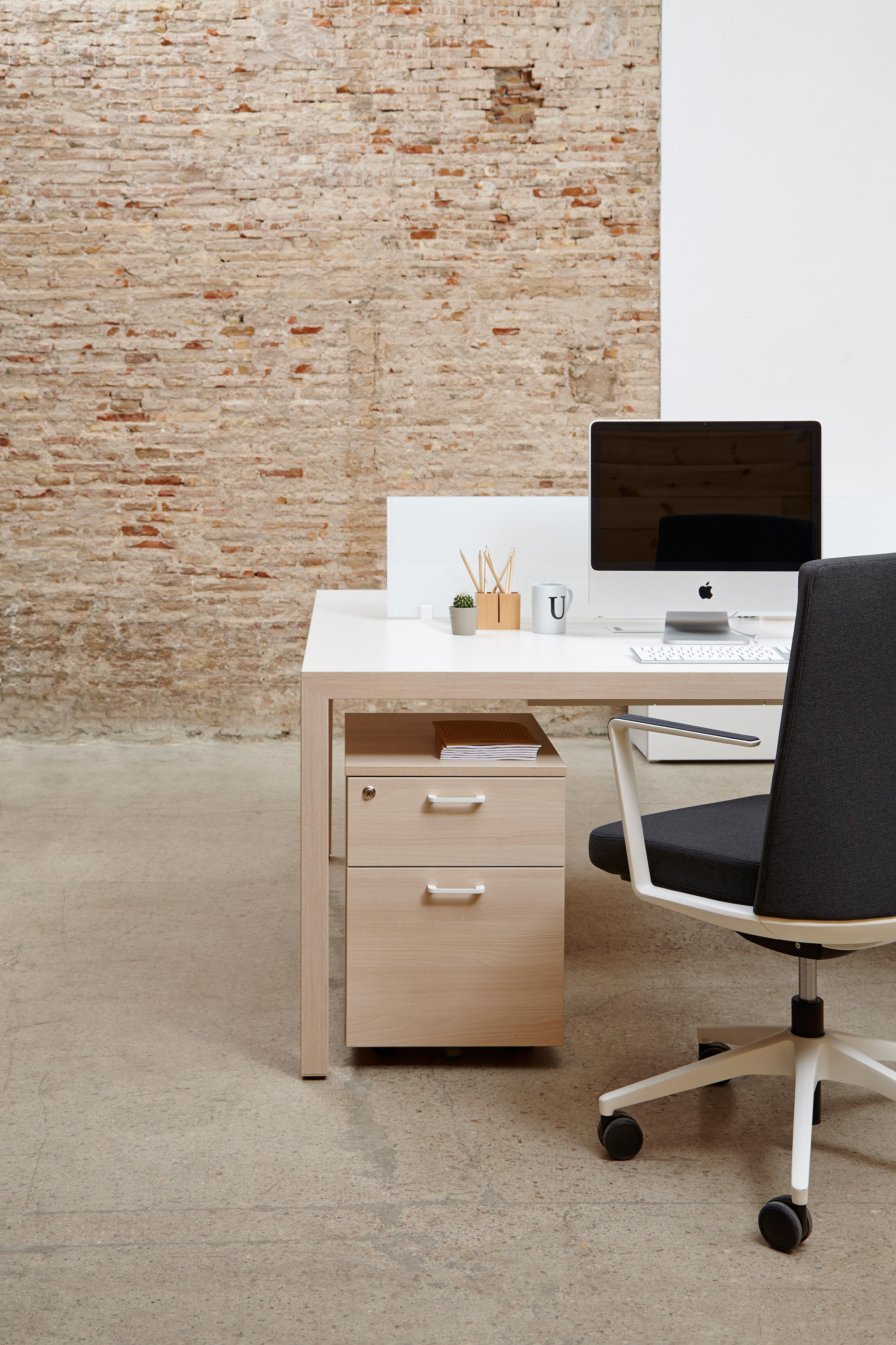 办公台|时尚大班台|办公家具|华体会体育官方在线官网家具|PRISMA行政桌系列