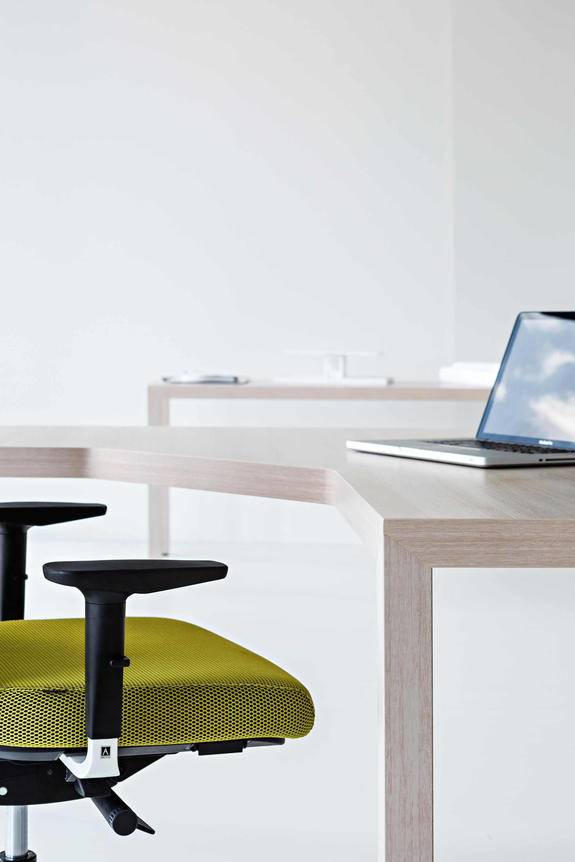 办公台|时尚大班台|办公家具|华体会体育官方在线官网家具|PRISMA行政桌系列