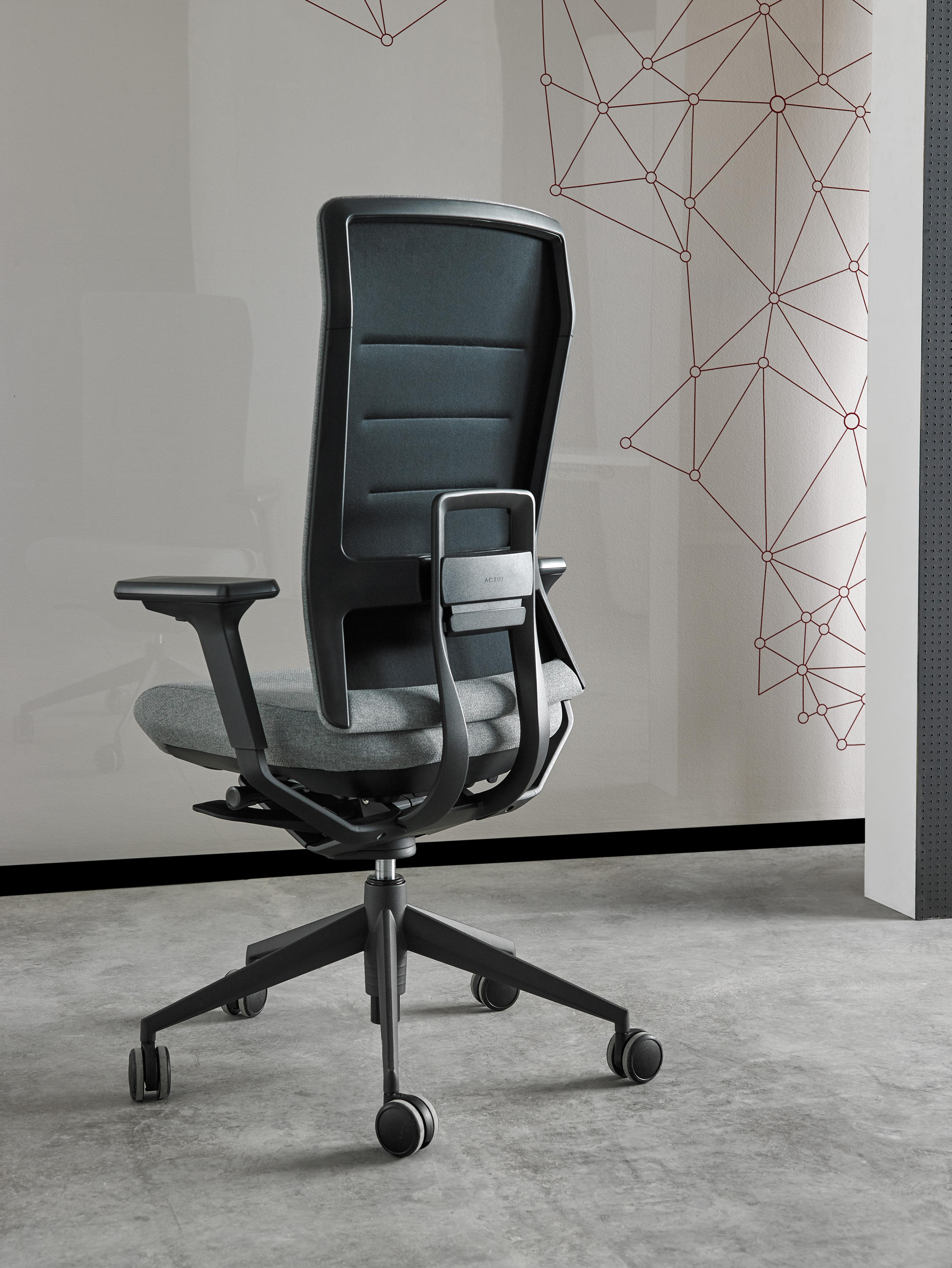 办公椅|现代真皮中班椅|办公家具|华体会体育官方在线官网家具|TNK FAMILY 大班椅系列