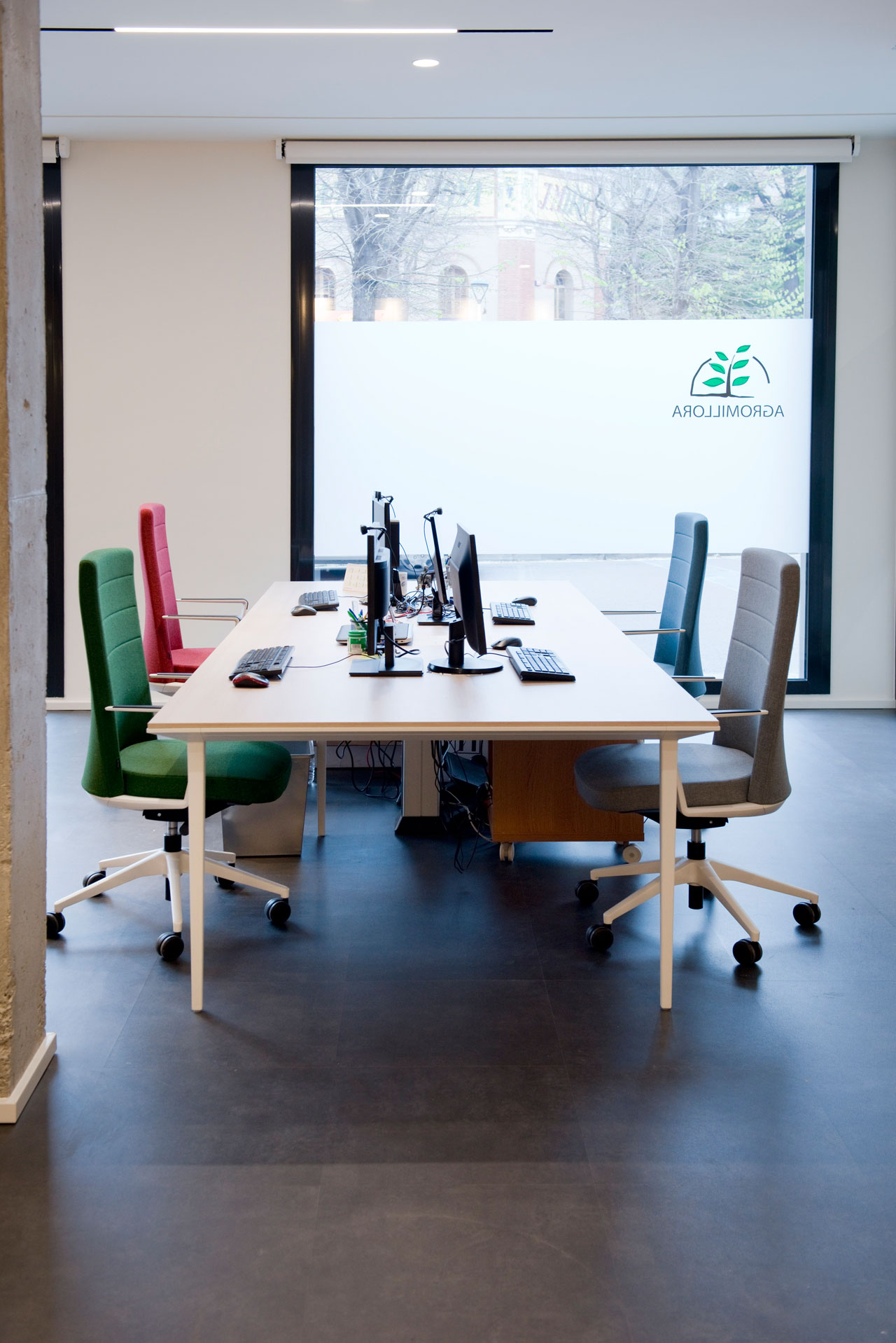 办公椅|布面职员椅|办公家具|华体会体育官方在线官网家具|CRON 职员椅系列