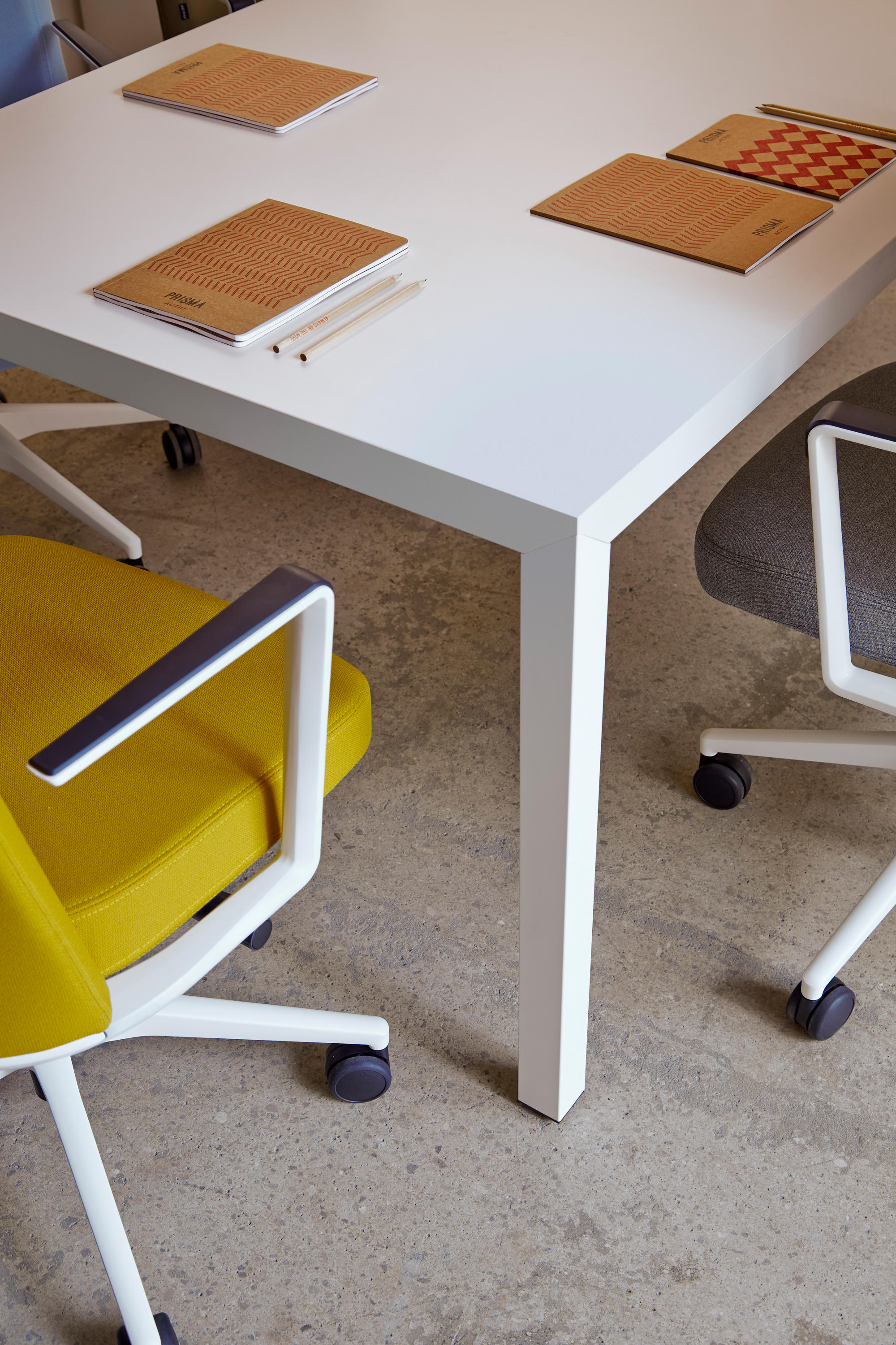 办公椅|布面职员椅|办公家具|华体会体育官方在线官网家具|CRON 职员椅系列