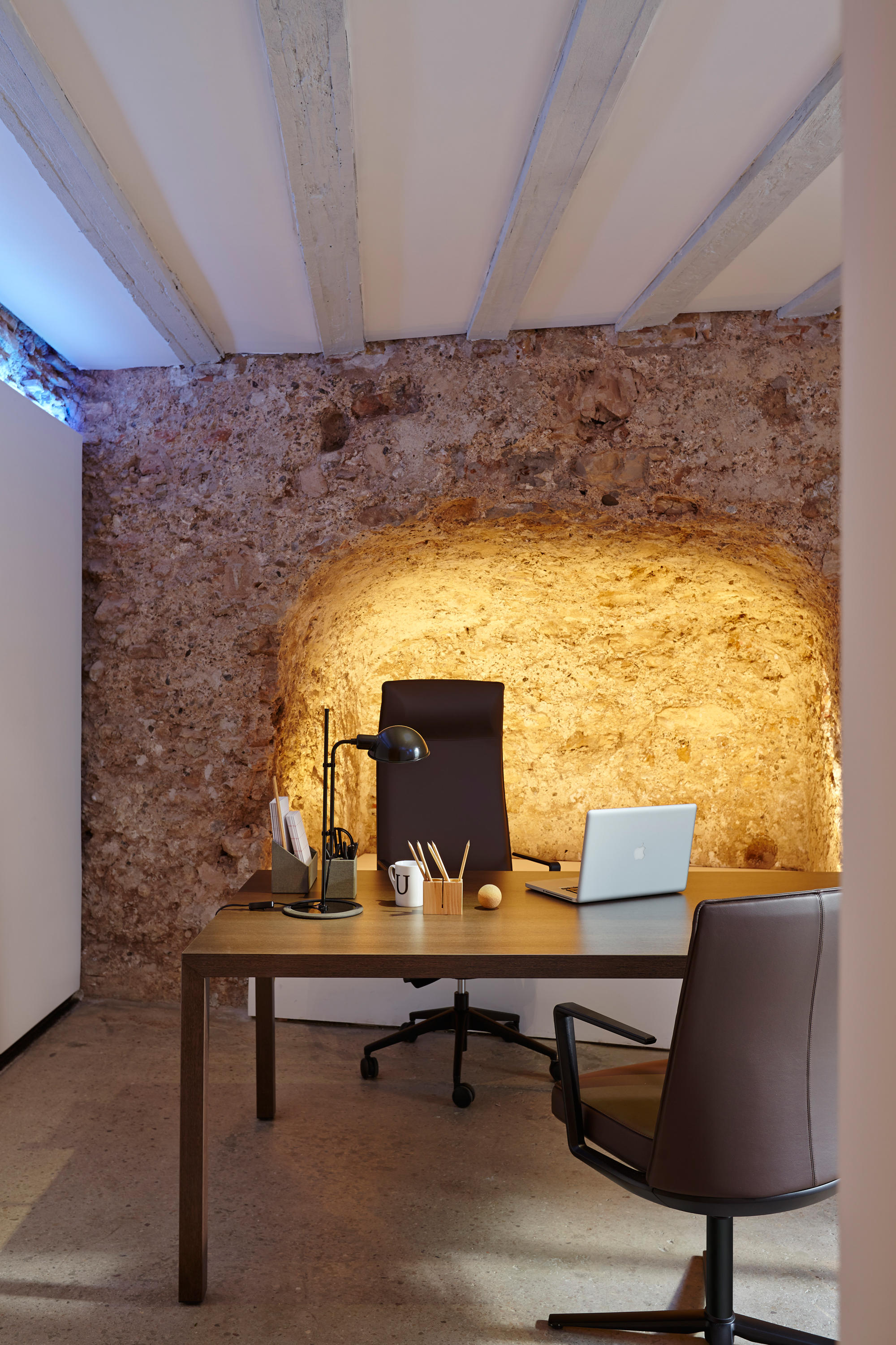 办公椅|现代真皮会议椅|办公家具|华体会体育官方在线官网家具|CRON 会议椅系列