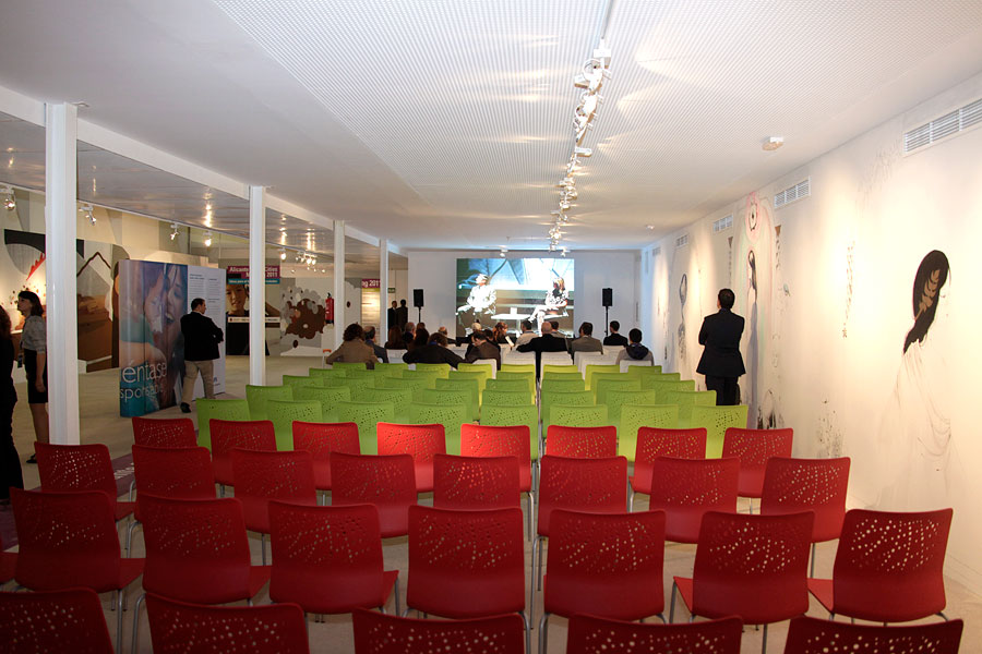 办公椅|现代真皮会议椅|办公家具|华体会体育官方在线官网家具|URBAN BLOCK洽谈椅系列