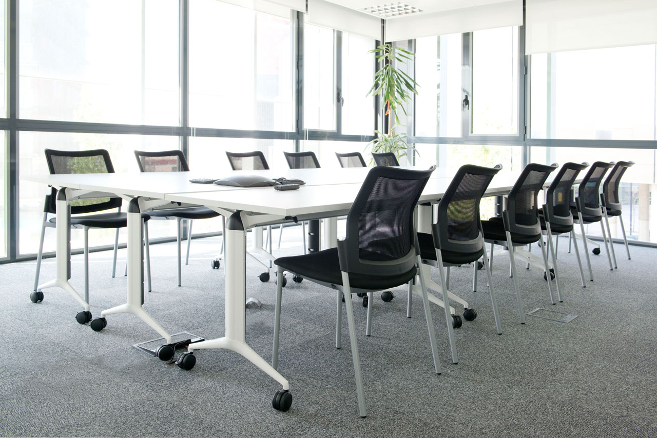 办公椅|现代真皮会议椅|办公家具|华体会体育官方在线官网家具|URBAN PLUS 洽谈椅系列