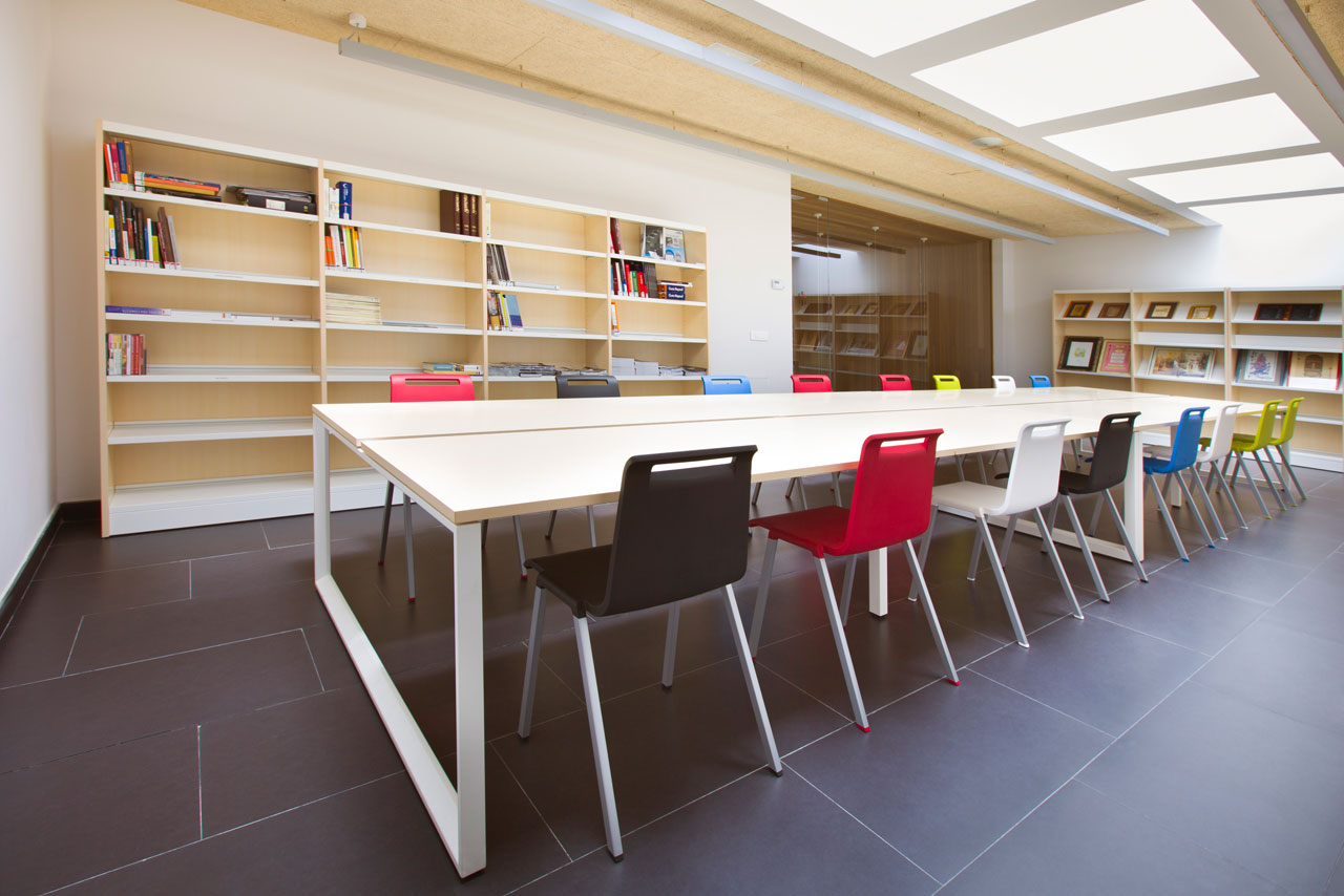 办公椅|现代真皮会议椅|办公家具|华体会体育官方在线官网家具|MIT培训洽谈系列