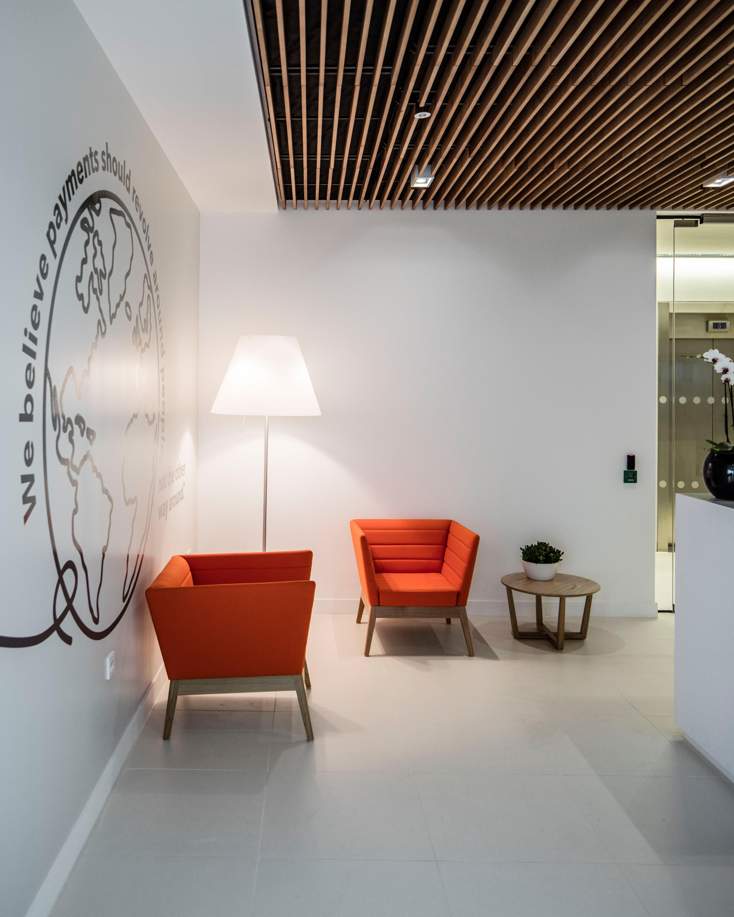 华体会体育官方在线官网 - 坐具|吧椅/凳子|办公家具|华体会体育官方在线官网家具|卡利斯托吧椅