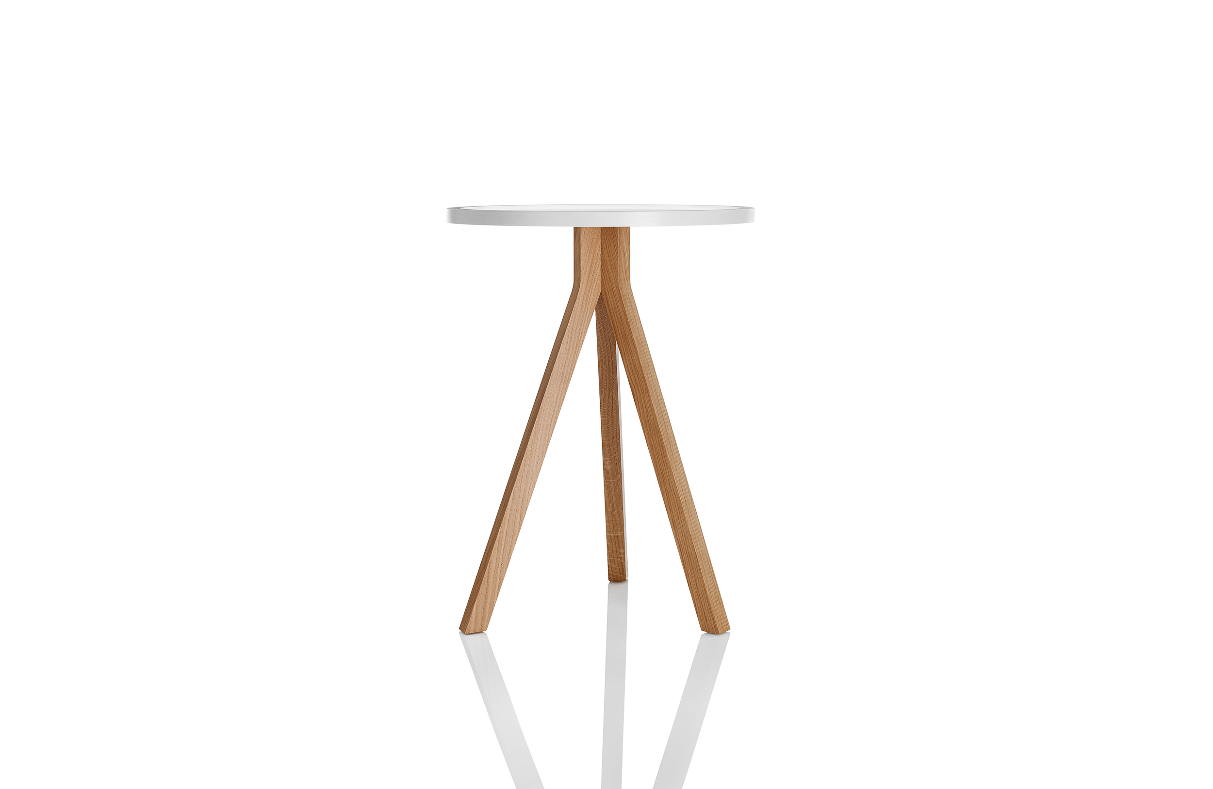 [华体会体育官方在线官网 - 桌几|茶几/边几|办公家具|华体会体育官方在线官网家具|奥腾角几]