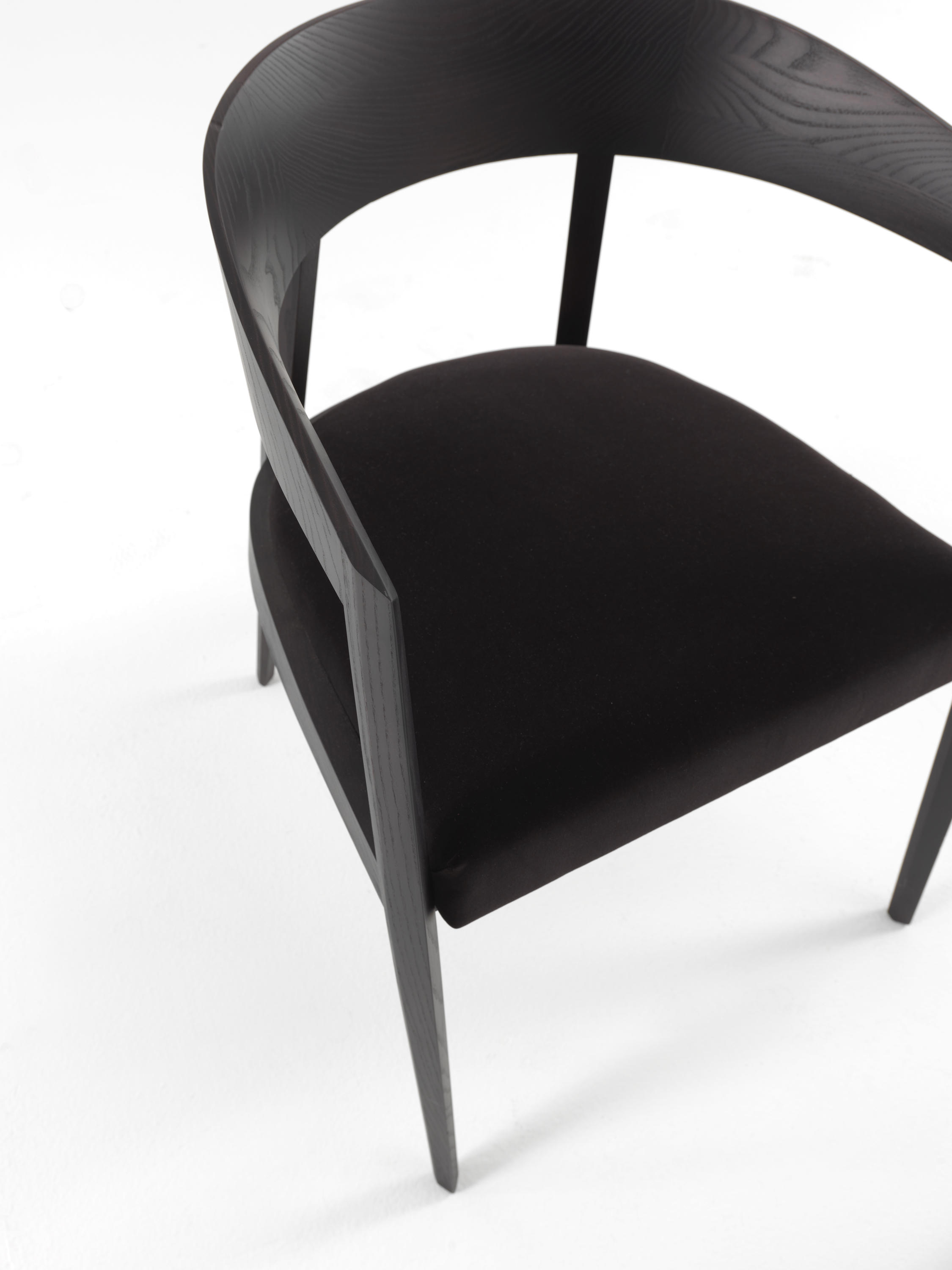 华体会体育官方在线官网 - 坐具|休闲椅|办公家具|华体会体育官方在线官网家具|Lizzie扶手椅