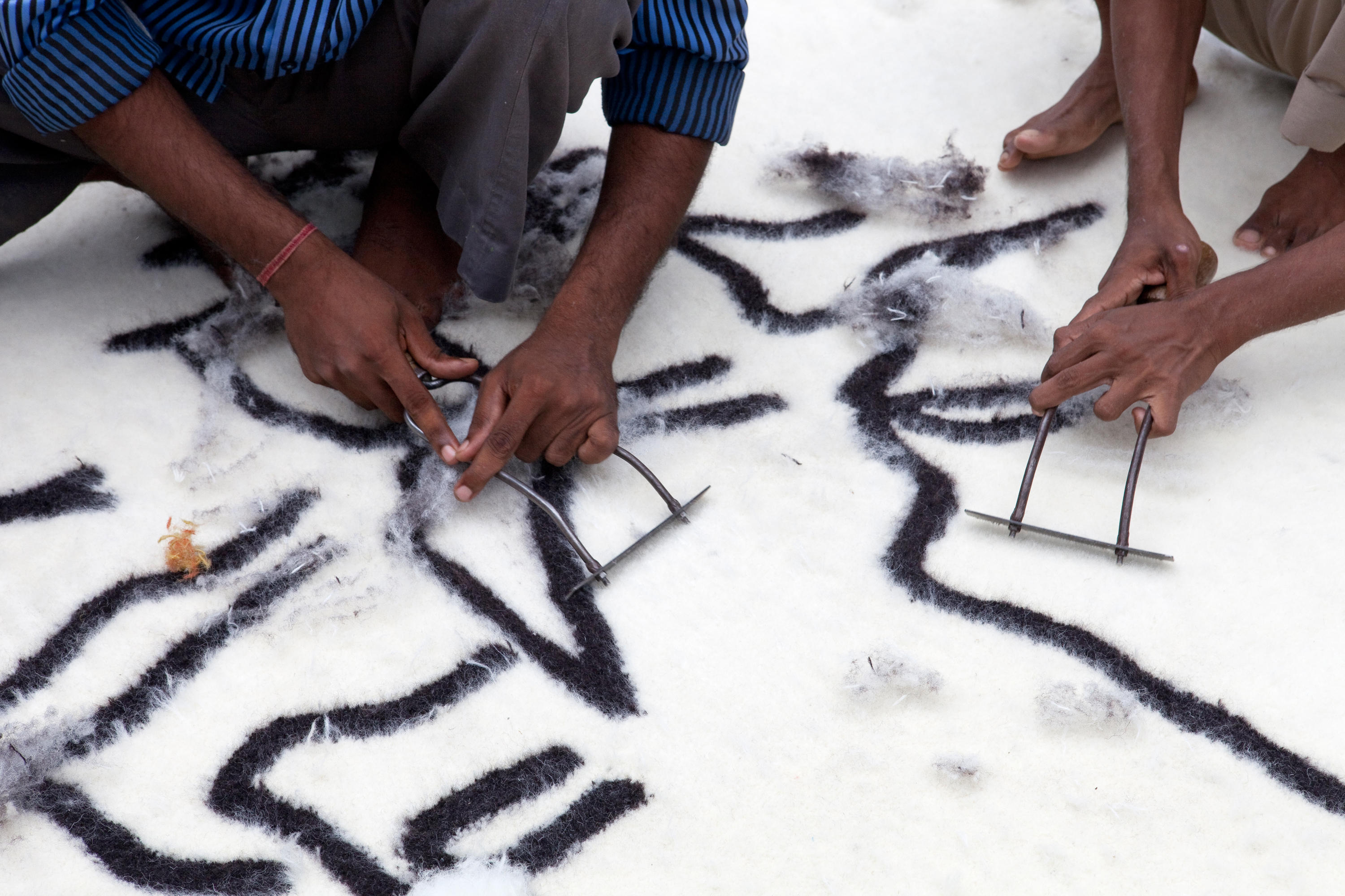 华体会体育官方在线官网 - 附件|地毯|办公家具|华体会体育官方在线官网家具|1966年Chillida拼接壁毯