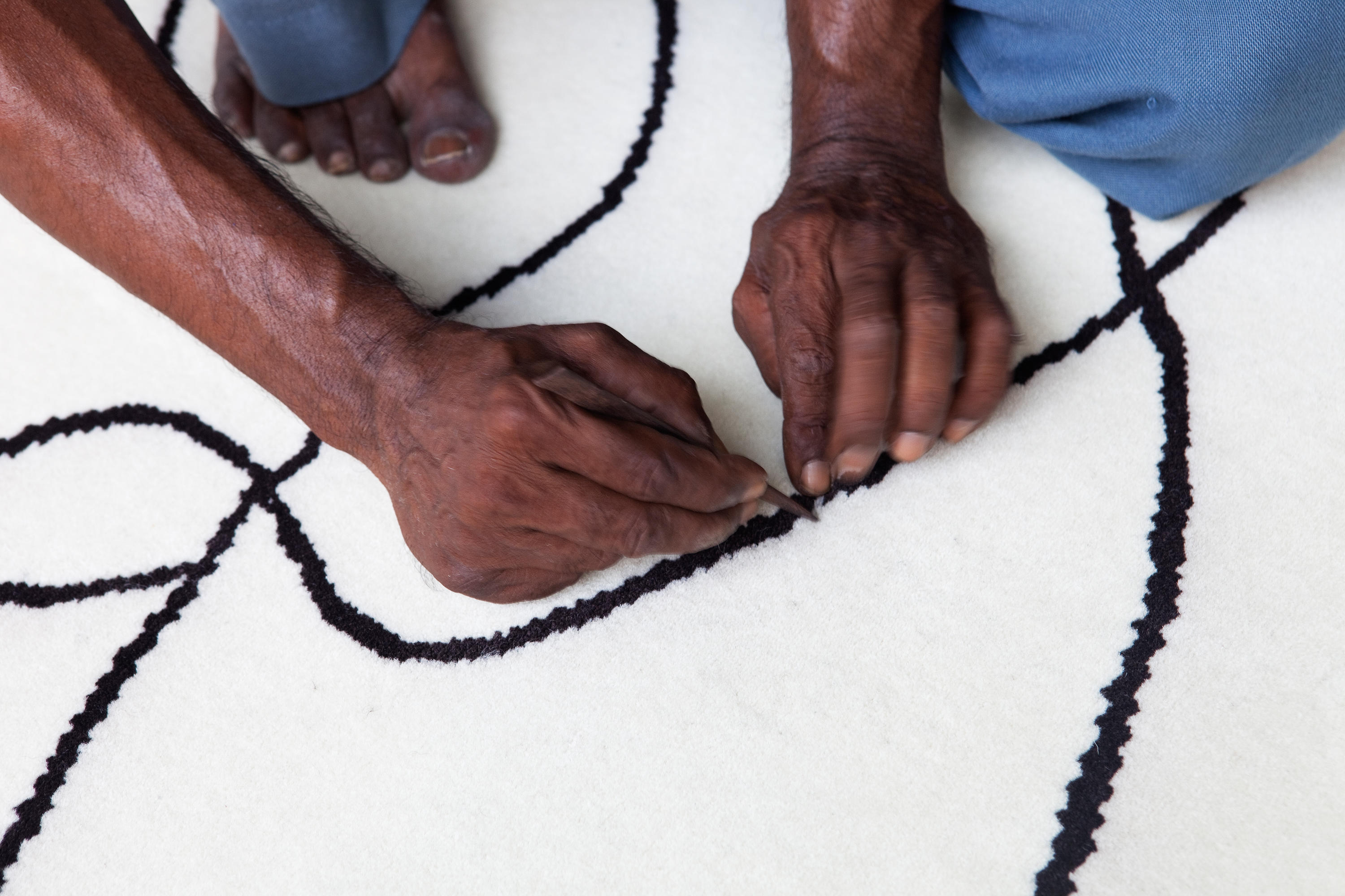 华体会体育官方在线官网 - 附件|地毯|办公家具|华体会体育官方在线官网家具|1966年Chillida拼接壁毯