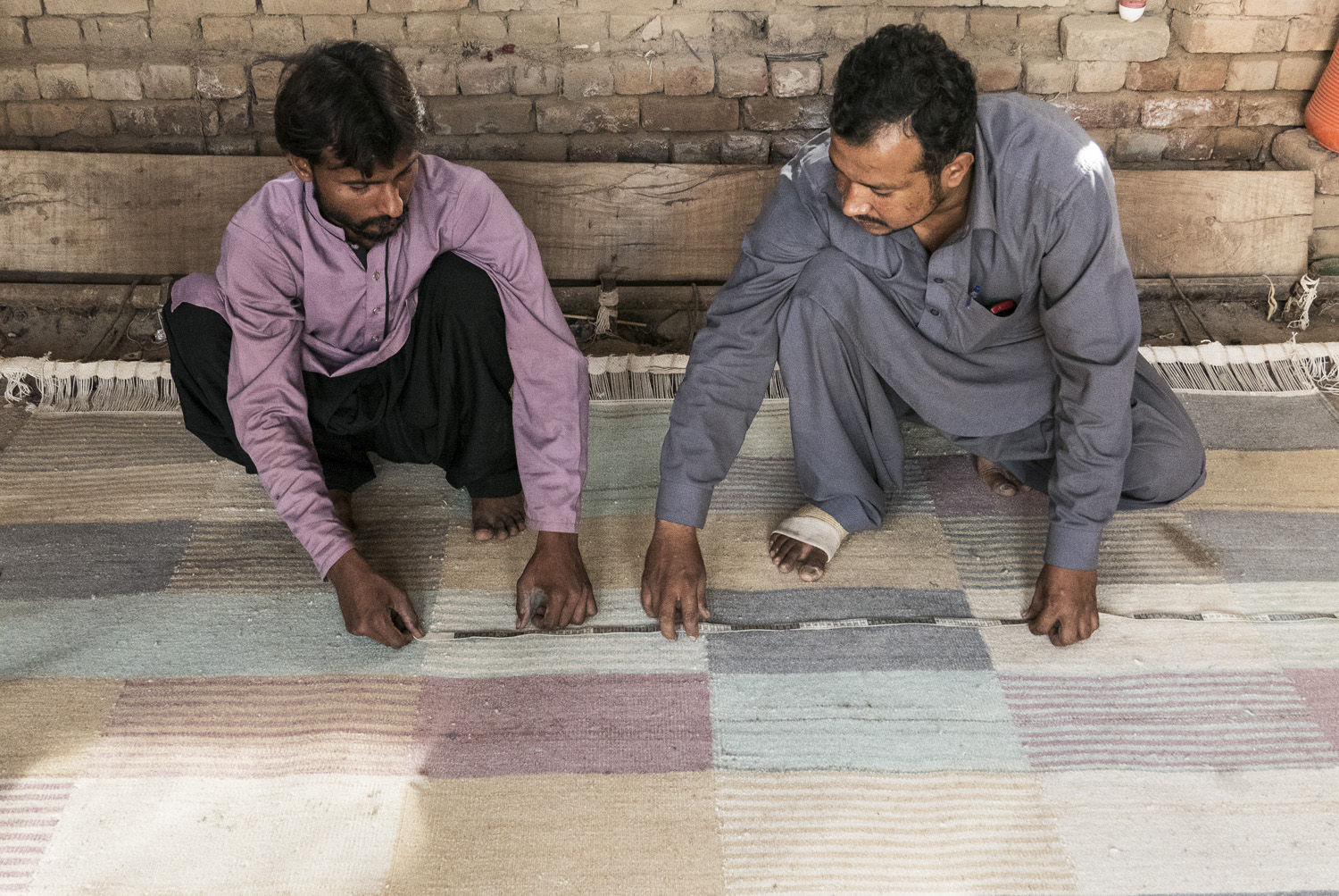 华体会体育官方在线官网 - 附件|地毯|办公家具|华体会体育官方在线官网家具|混纺地毯