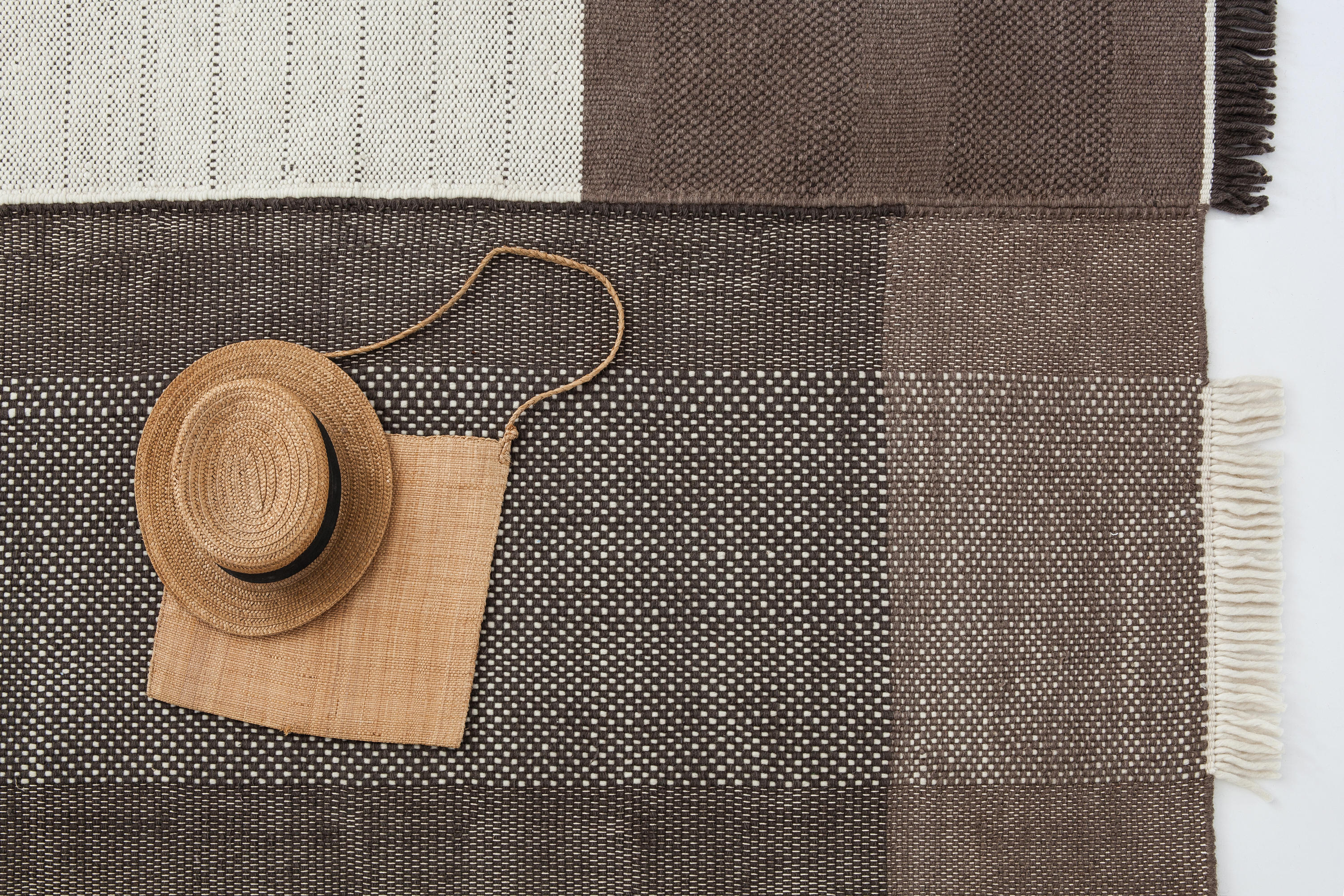 华体会体育官方在线官网 - 附件|地毯|办公家具|华体会体育官方在线官网家具|非常地毯