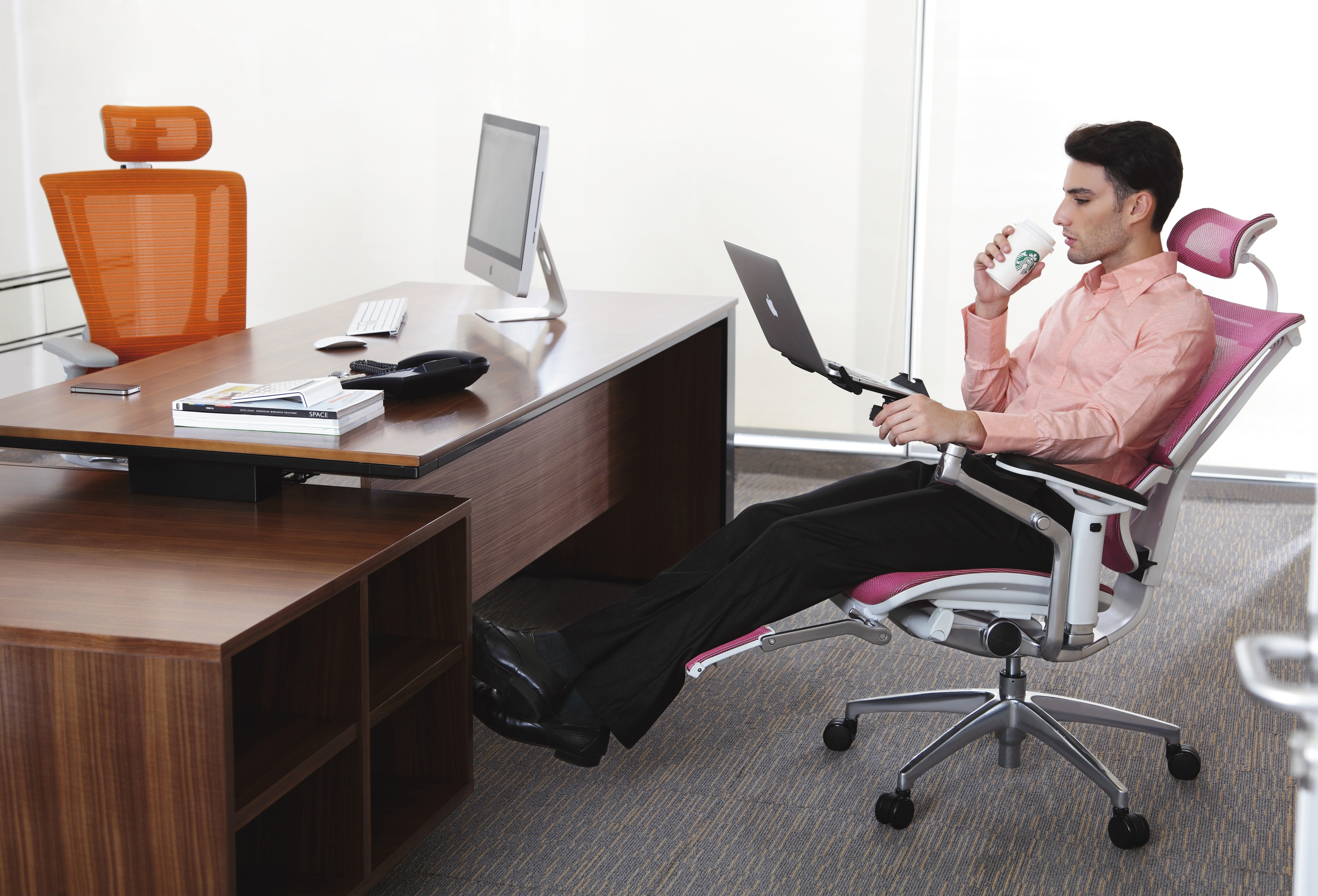 办公椅|现代真皮中班椅|办公家具|华体会体育官方在线官网家具|优中班椅系列