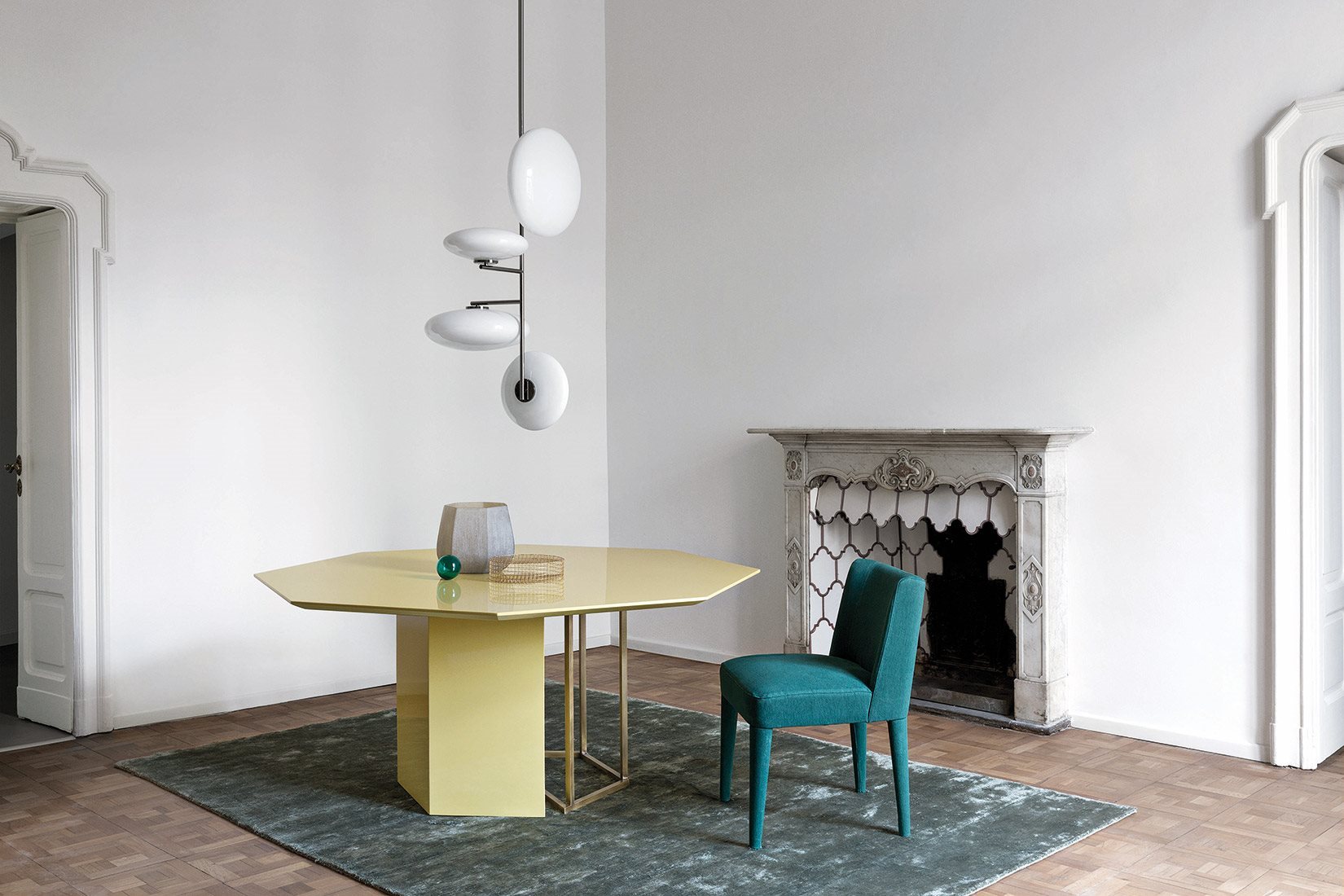 华体会体育官方在线官网 - 桌几|餐桌|办公家具|华体会体育官方在线官网家具|plinto餐桌